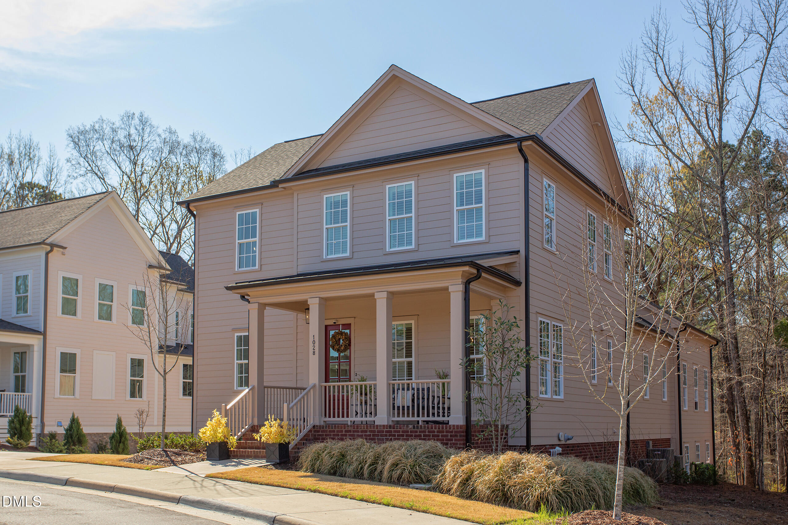 1028 Whitehall Circle