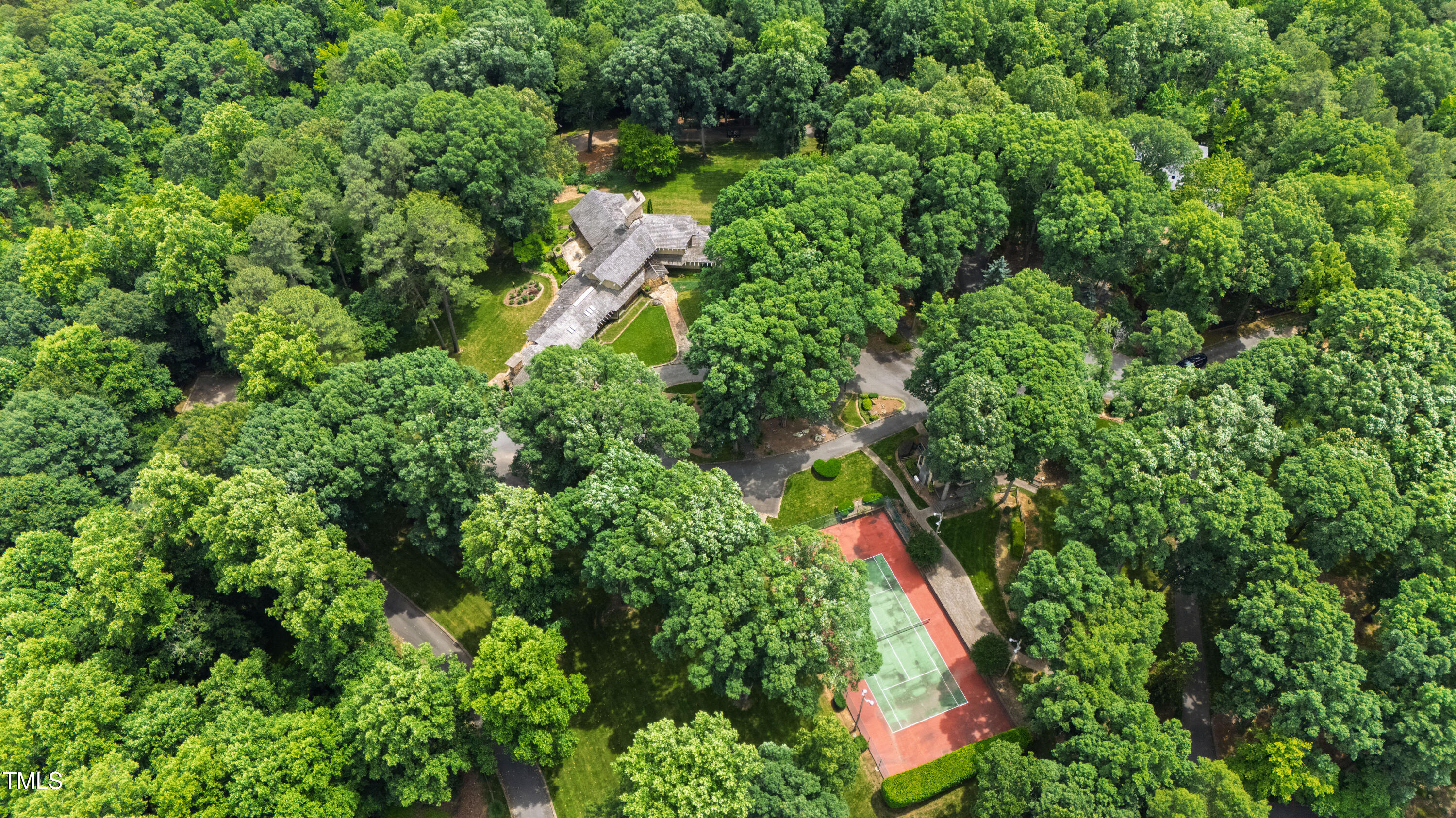 812 Kenmore Road
