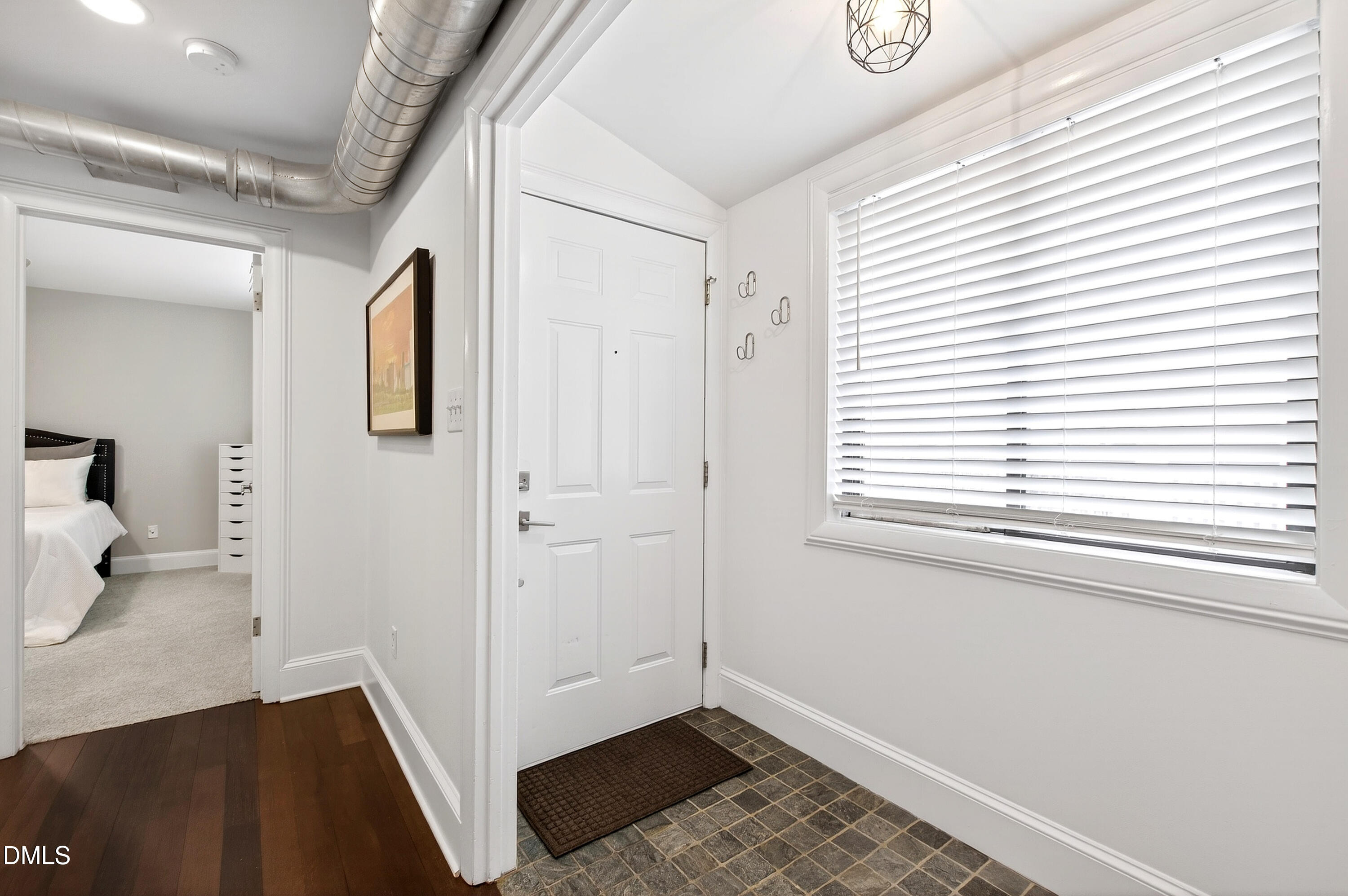 2204 Stafford Avenue 202