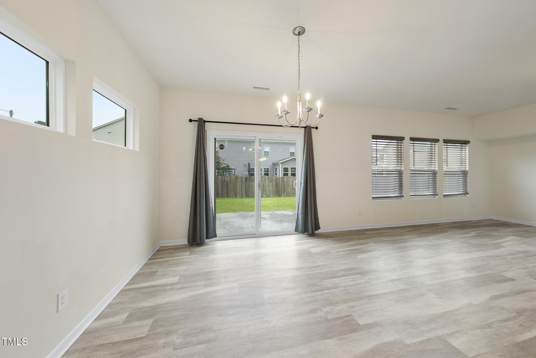 Durham, North Carolina 27703, United States, 5 Bedrooms Bedrooms, ,3 BathroomsBathrooms,Residential,Active,191663