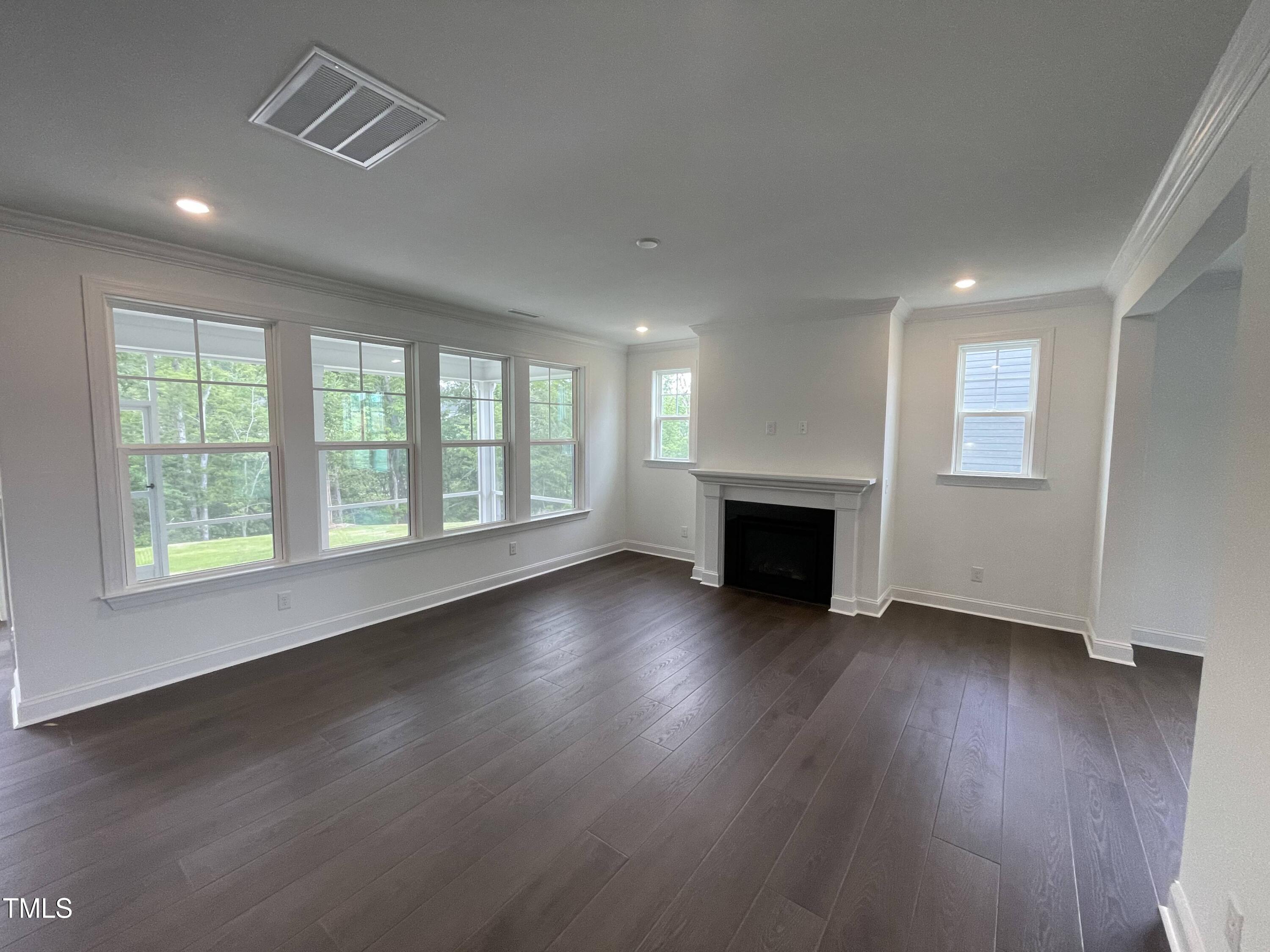 1528 Goldfinch Perch Lane