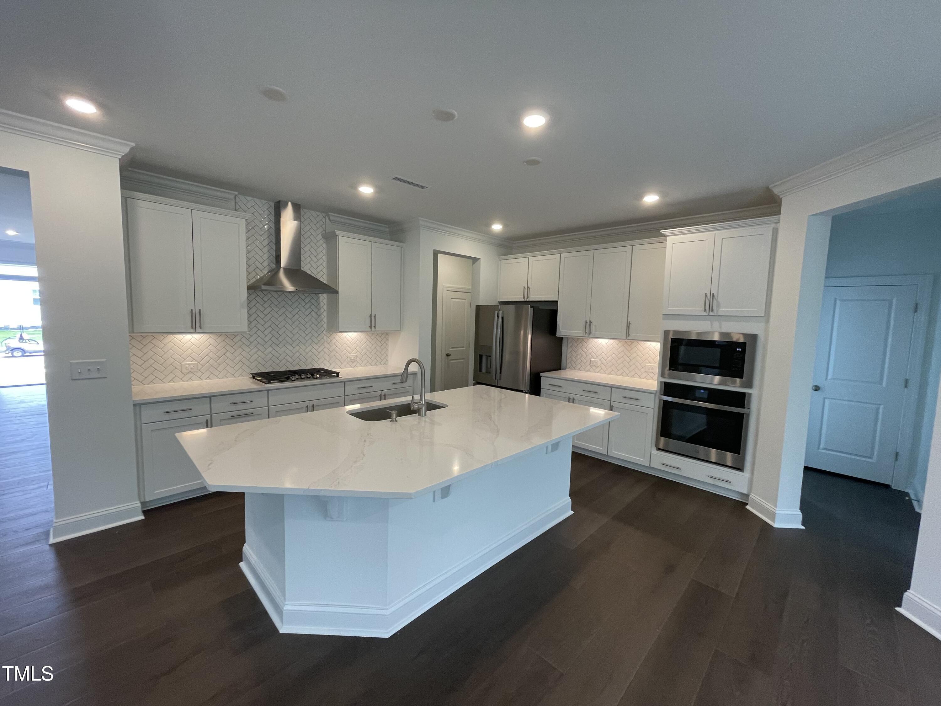 1528 Goldfinch Perch Lane