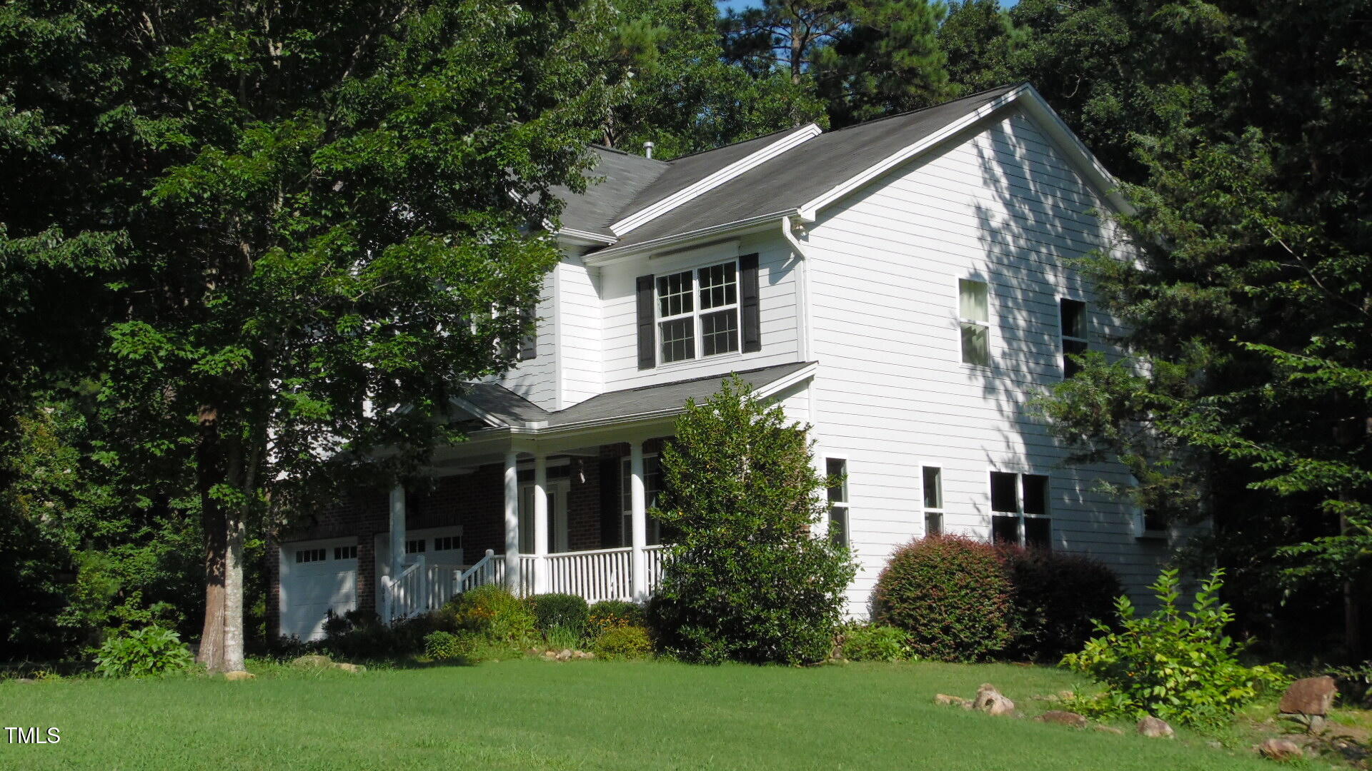 106 N Duelling Oaks Drive