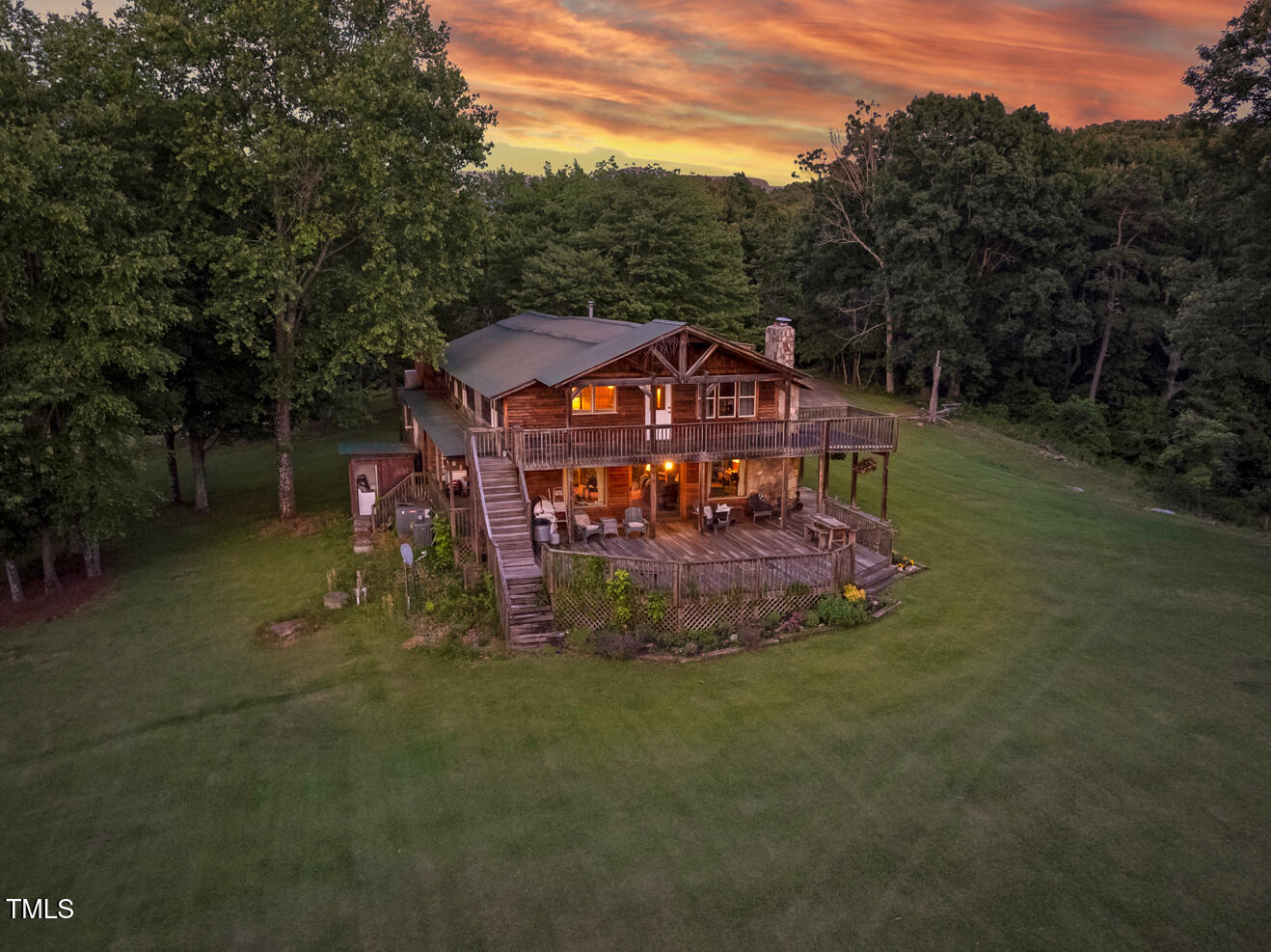 1215 Single Tree Road
