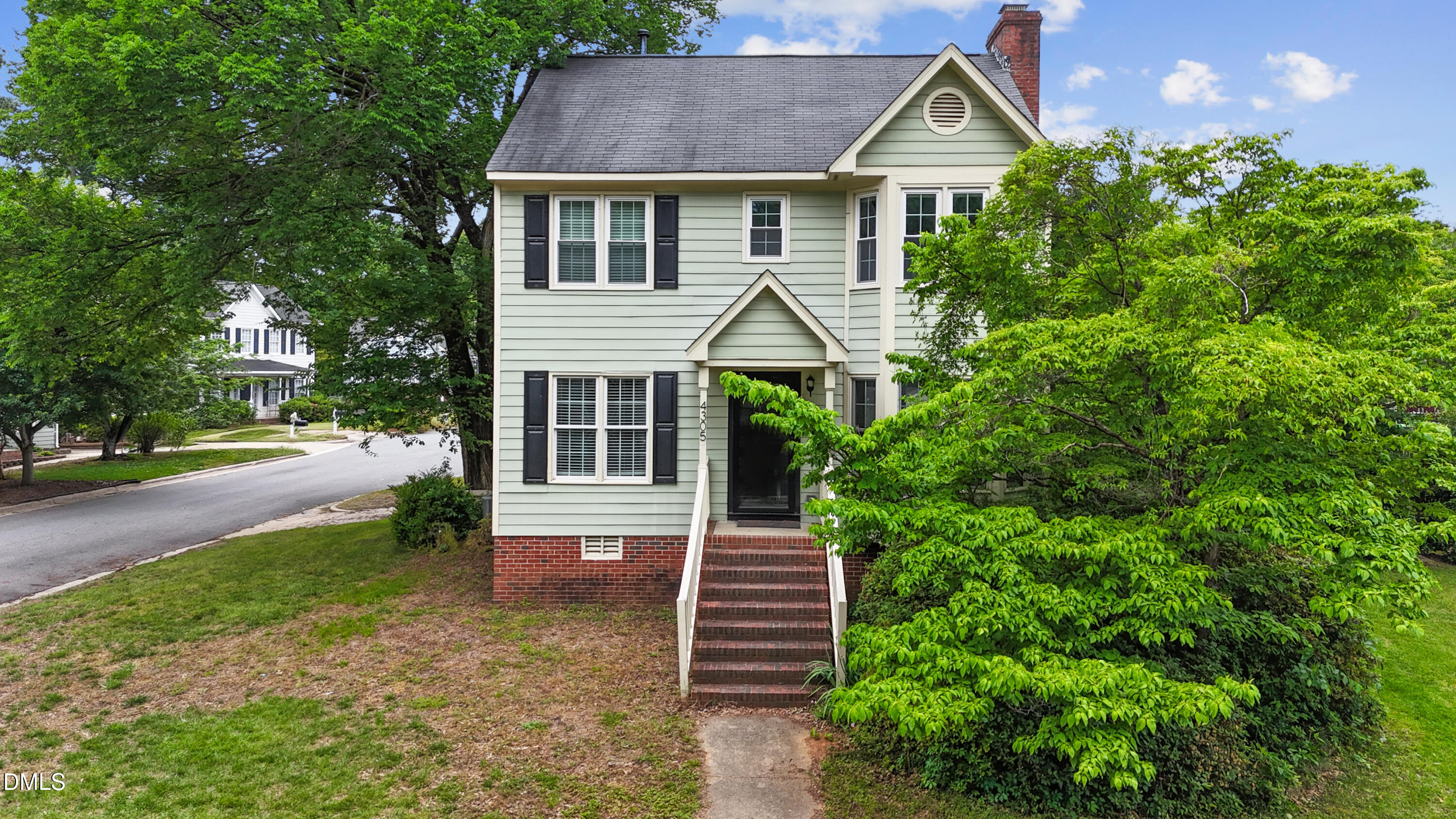 4305 Bartholomew Circle