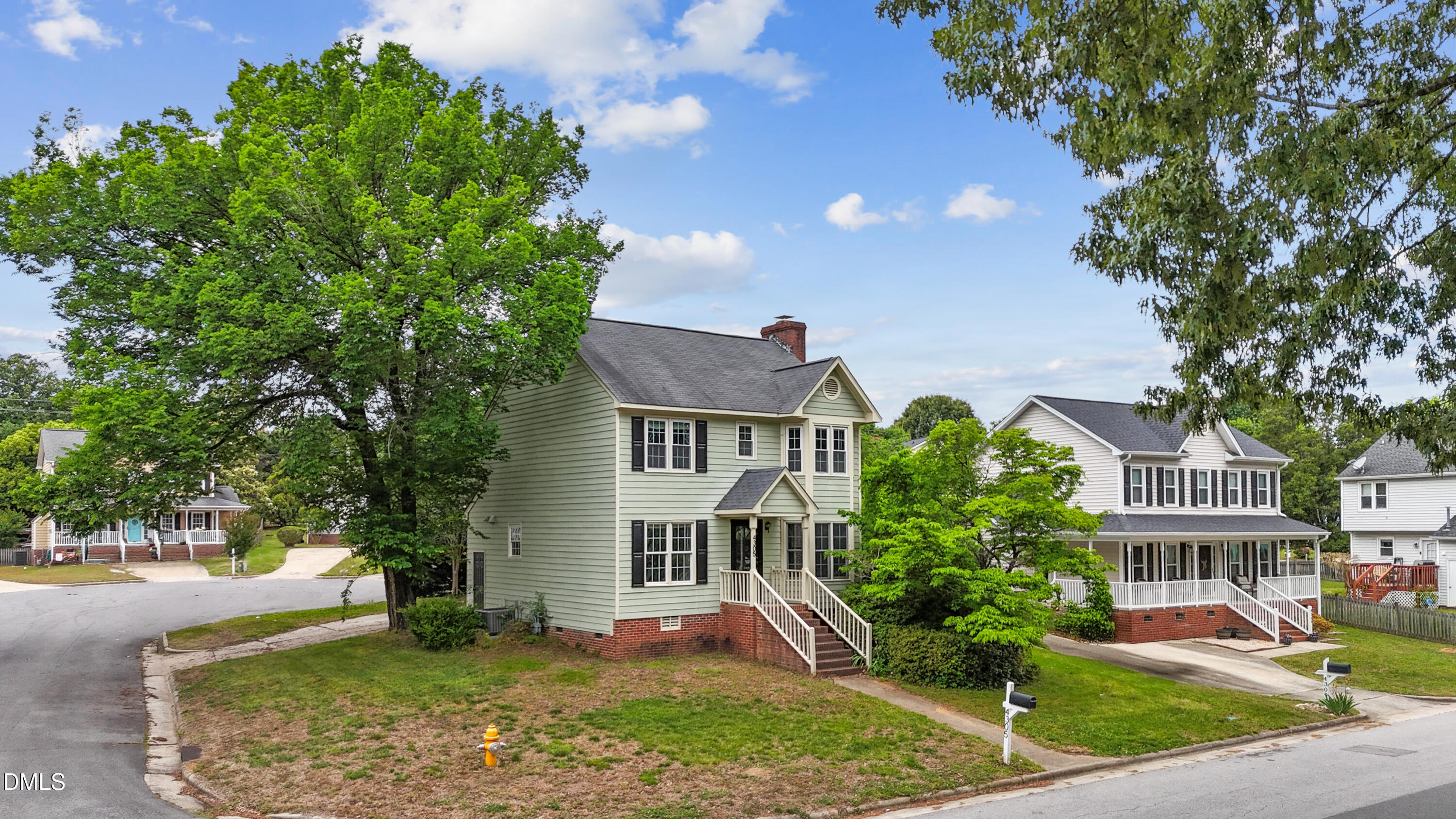 4305 Bartholomew Circle