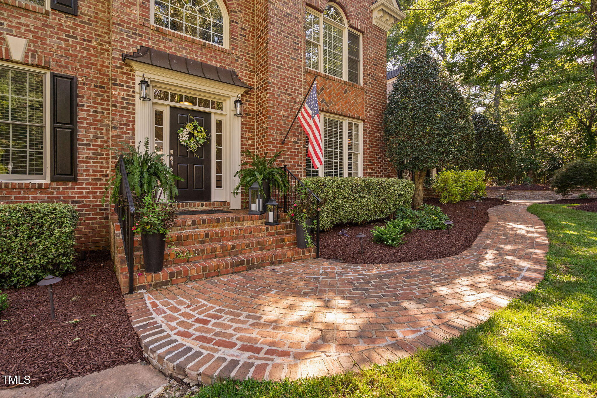 3904 Summer Brook Drive