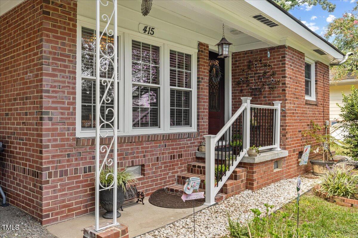 415 Edward St Street