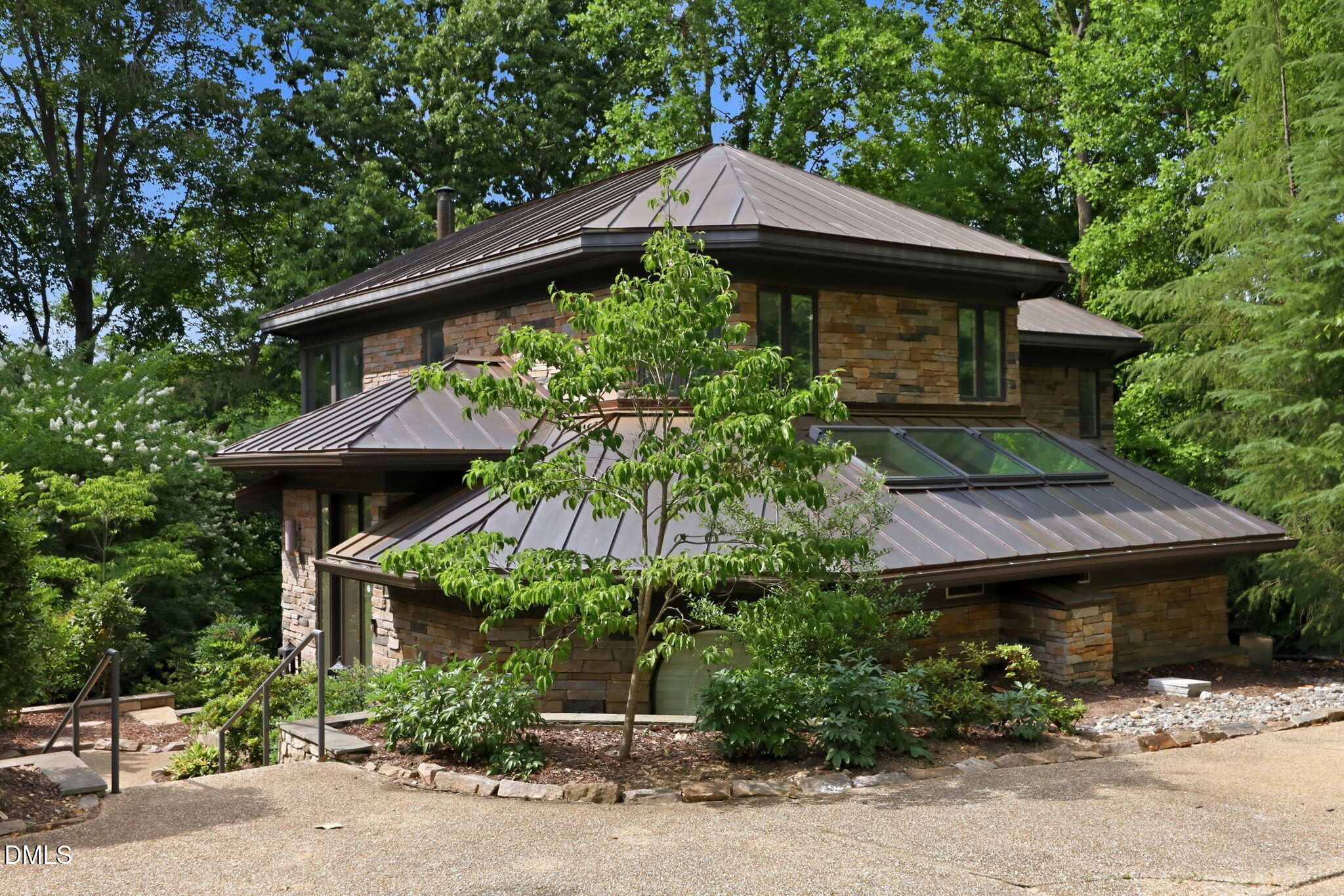 2828 Exeter Circle