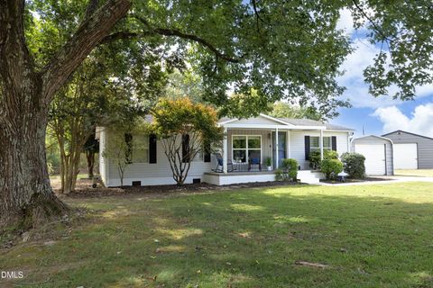 40 Brian Court Fuquay Varina NC 27526
