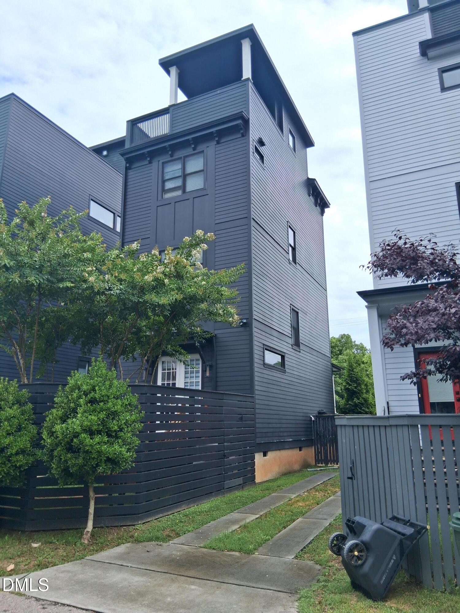 537 Maywood Avenue