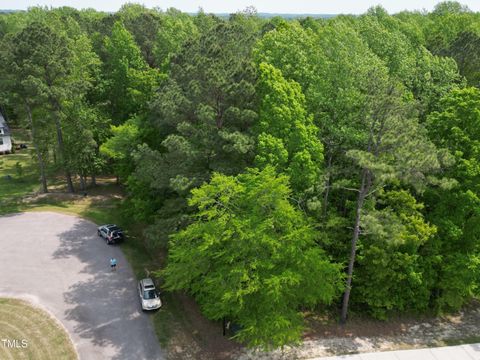 2712 Homestead Forest Road Zebulon NC 27597