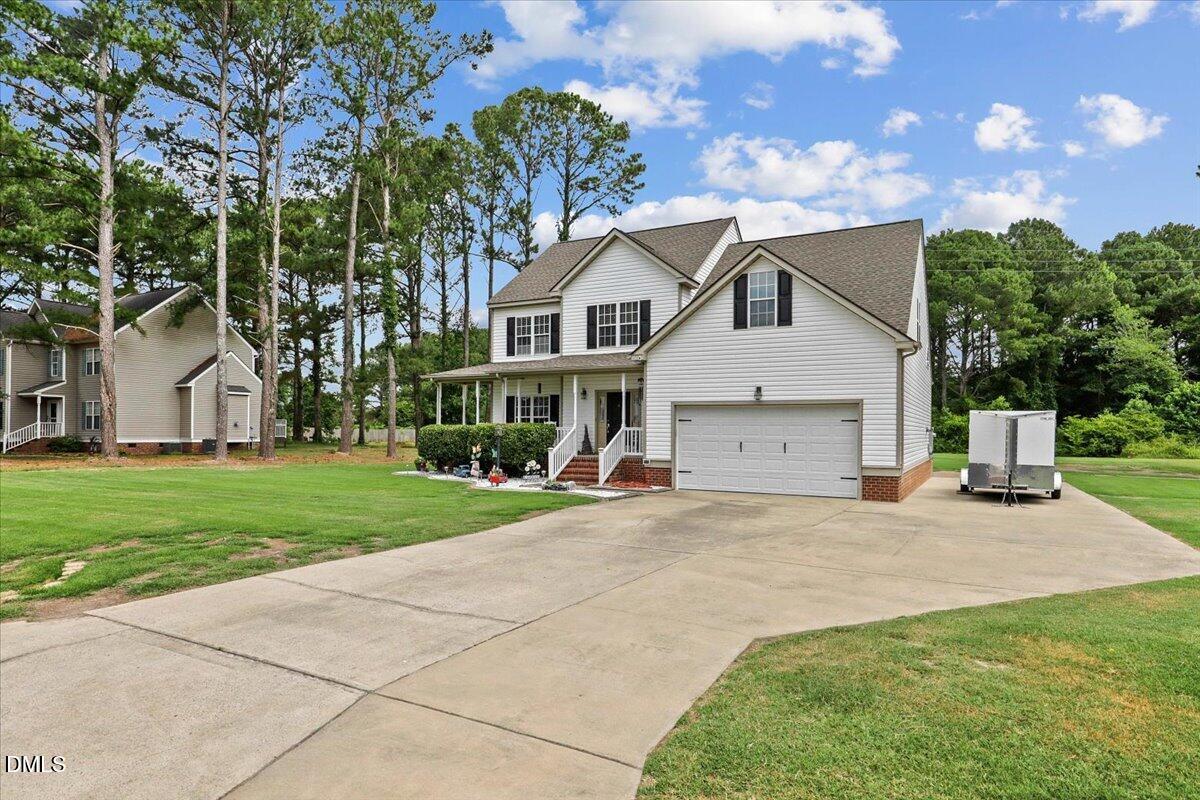 122 W Raintree Lane