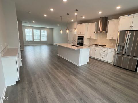 5017 Jowett'S Walk Drive 34 Cary NC 27519