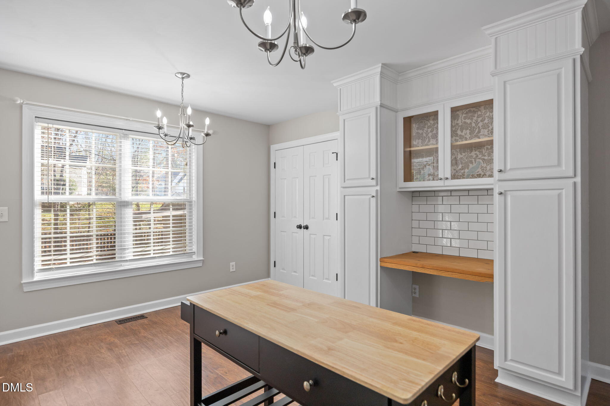 25 Carrington Avenue