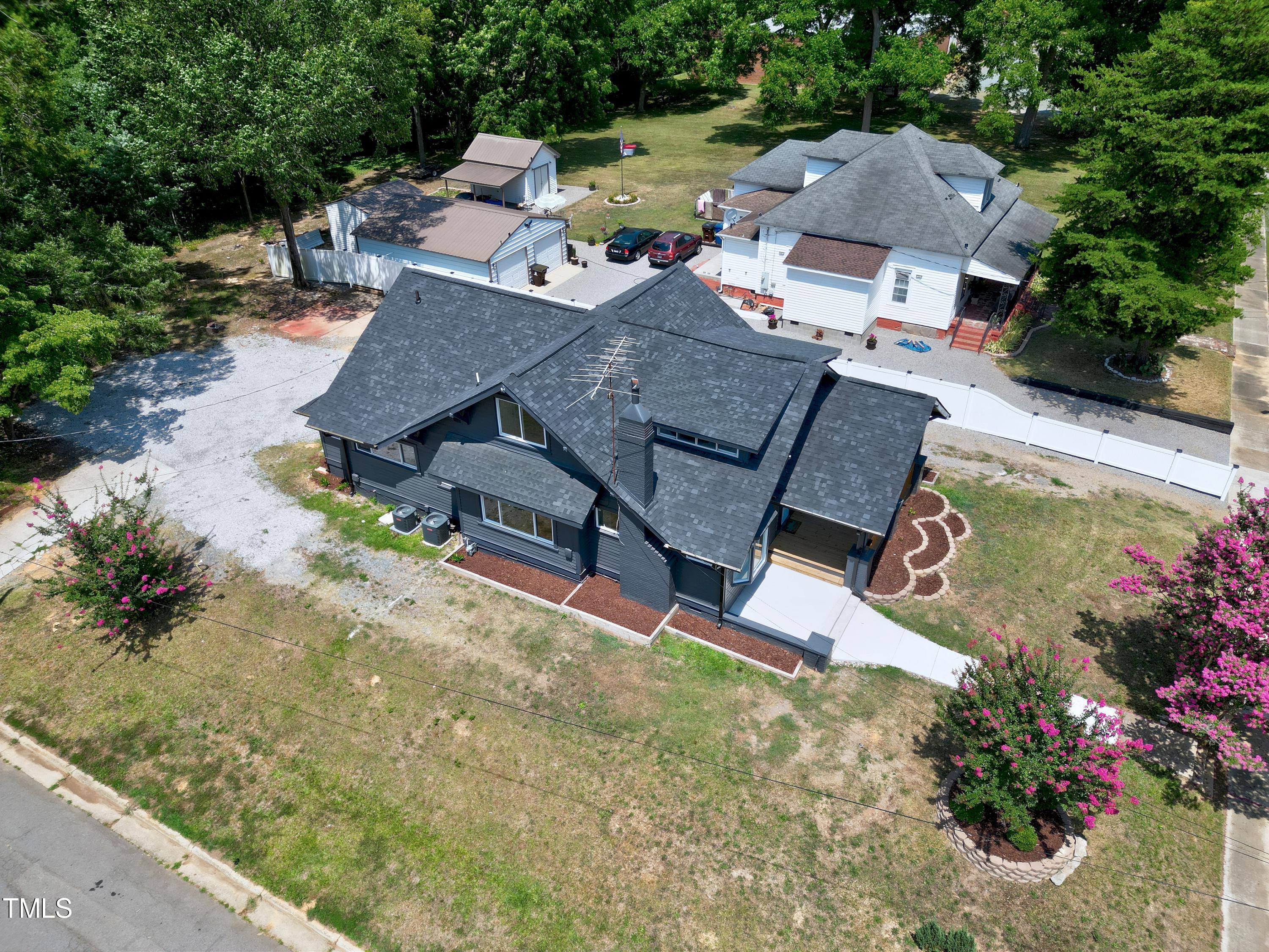 221 Charlotte Avenue