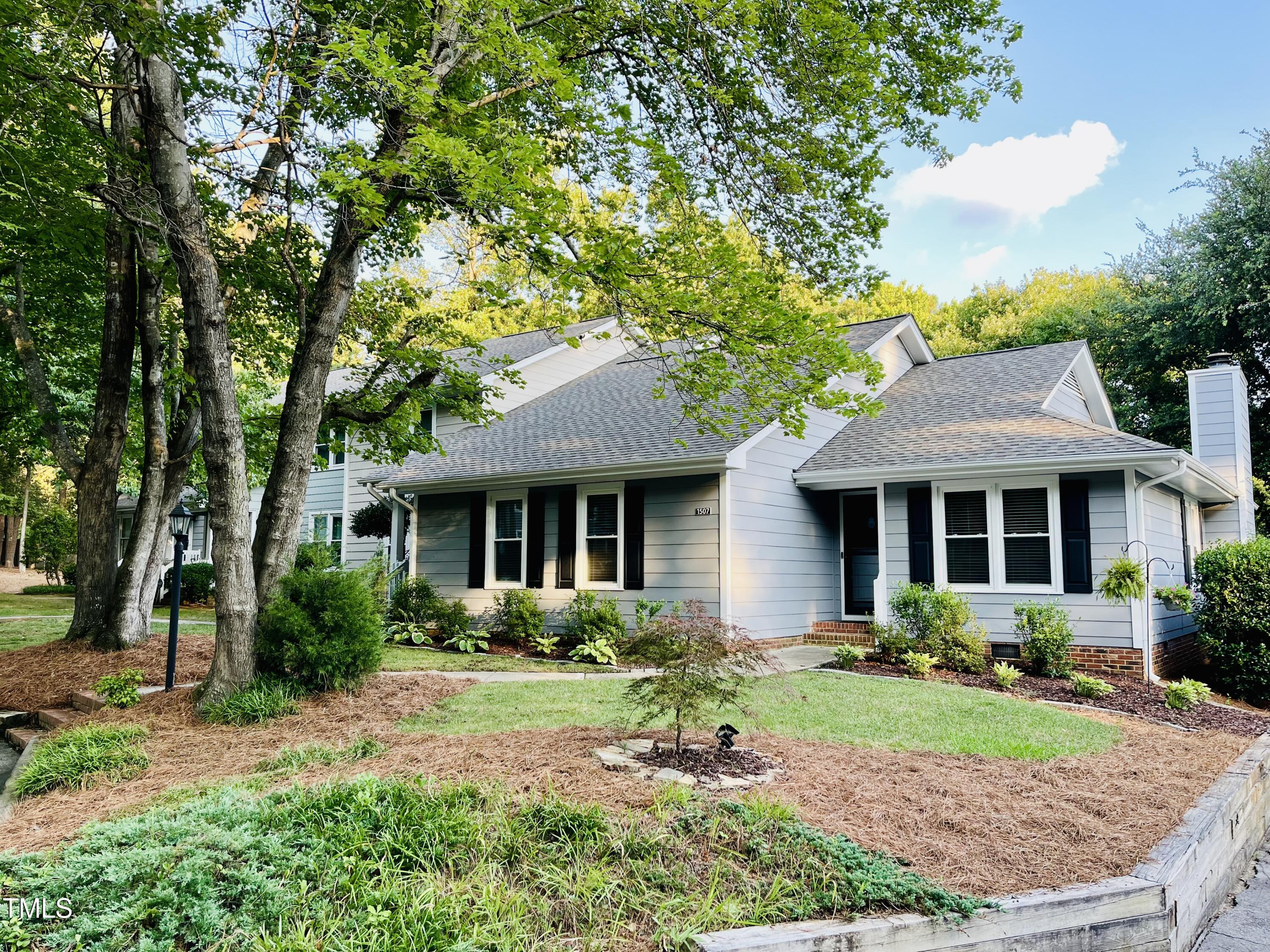 1507 Woodcroft Drive