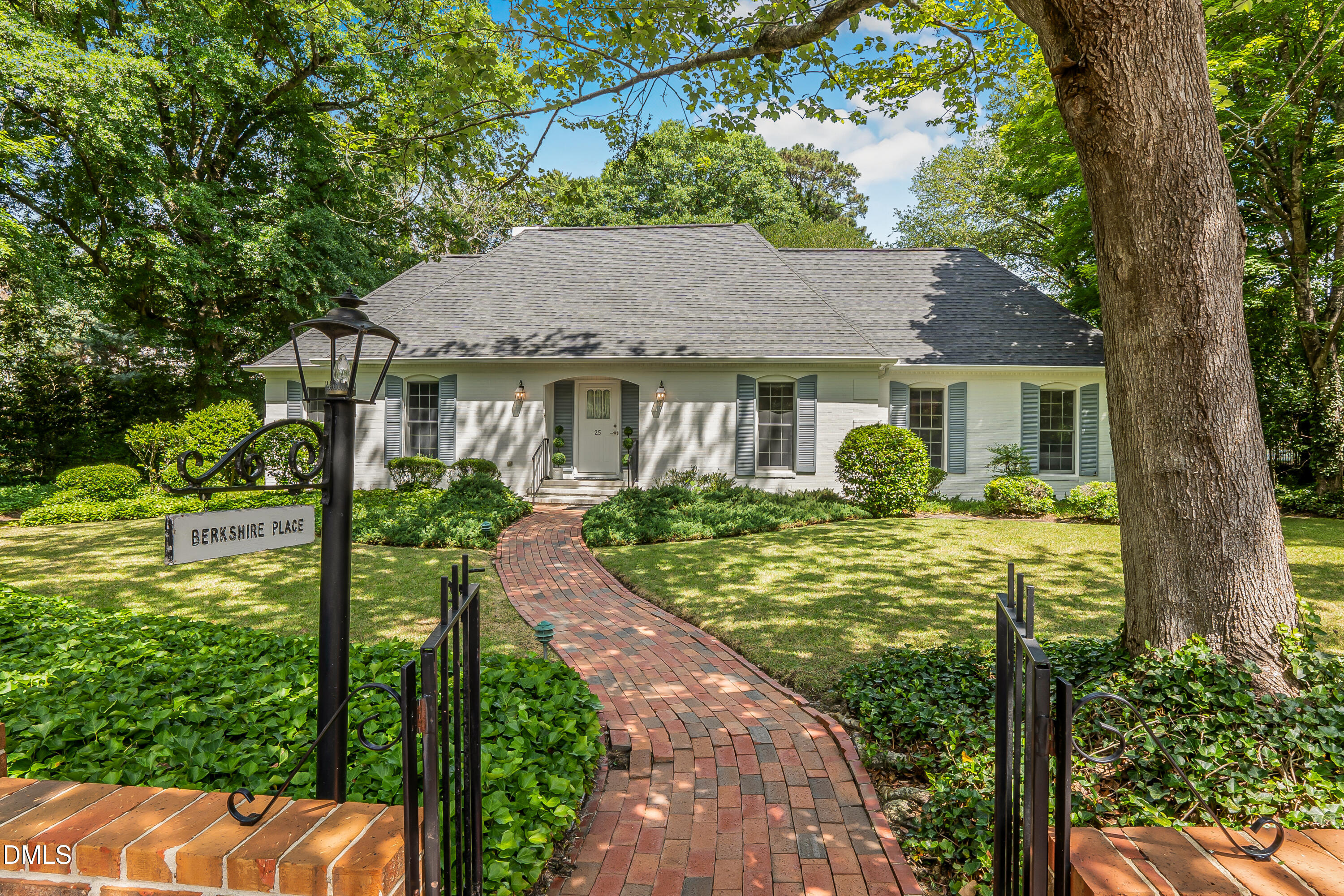 25 Magnolia Road