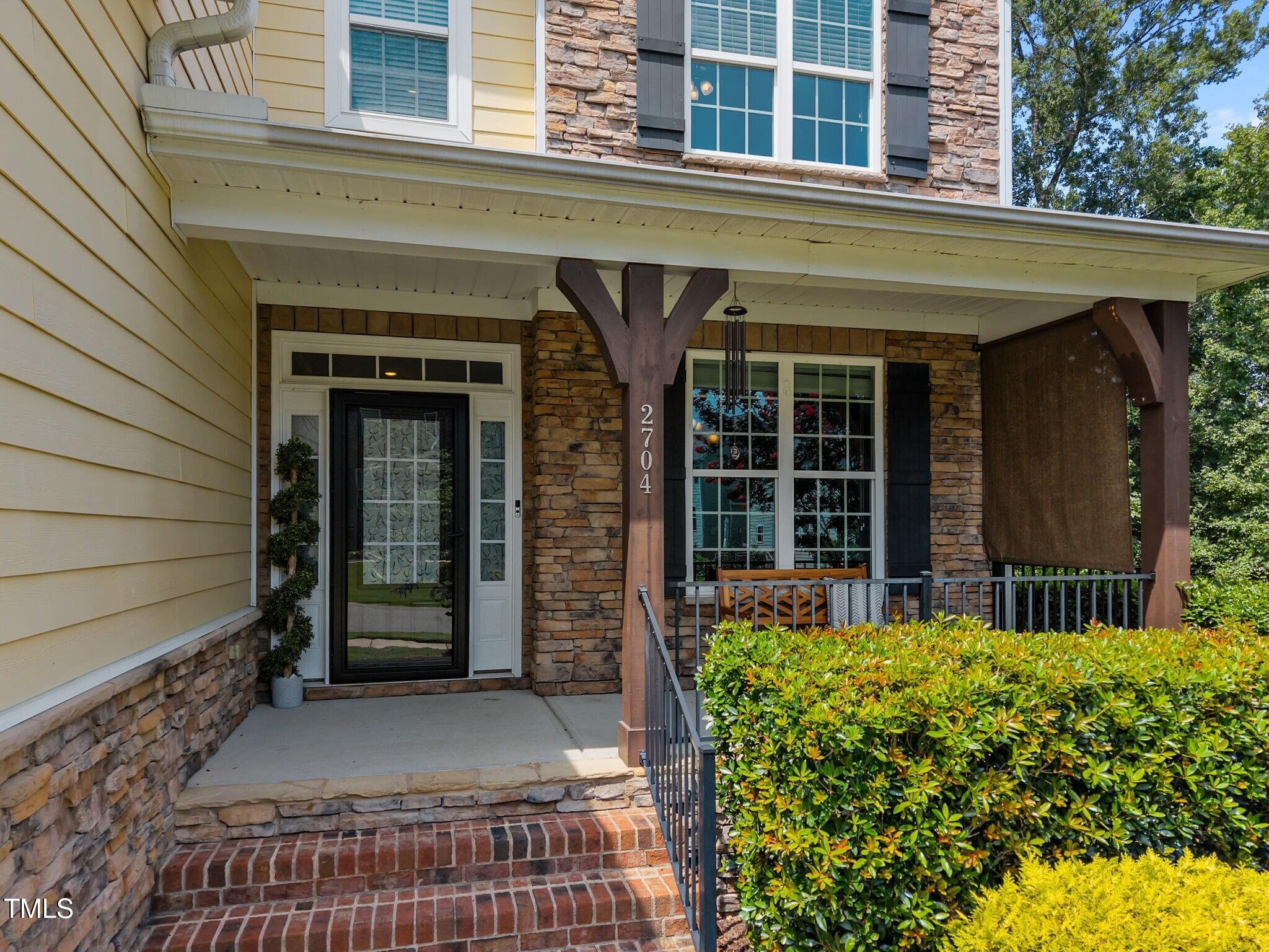 2704 Bushy Lake Cove