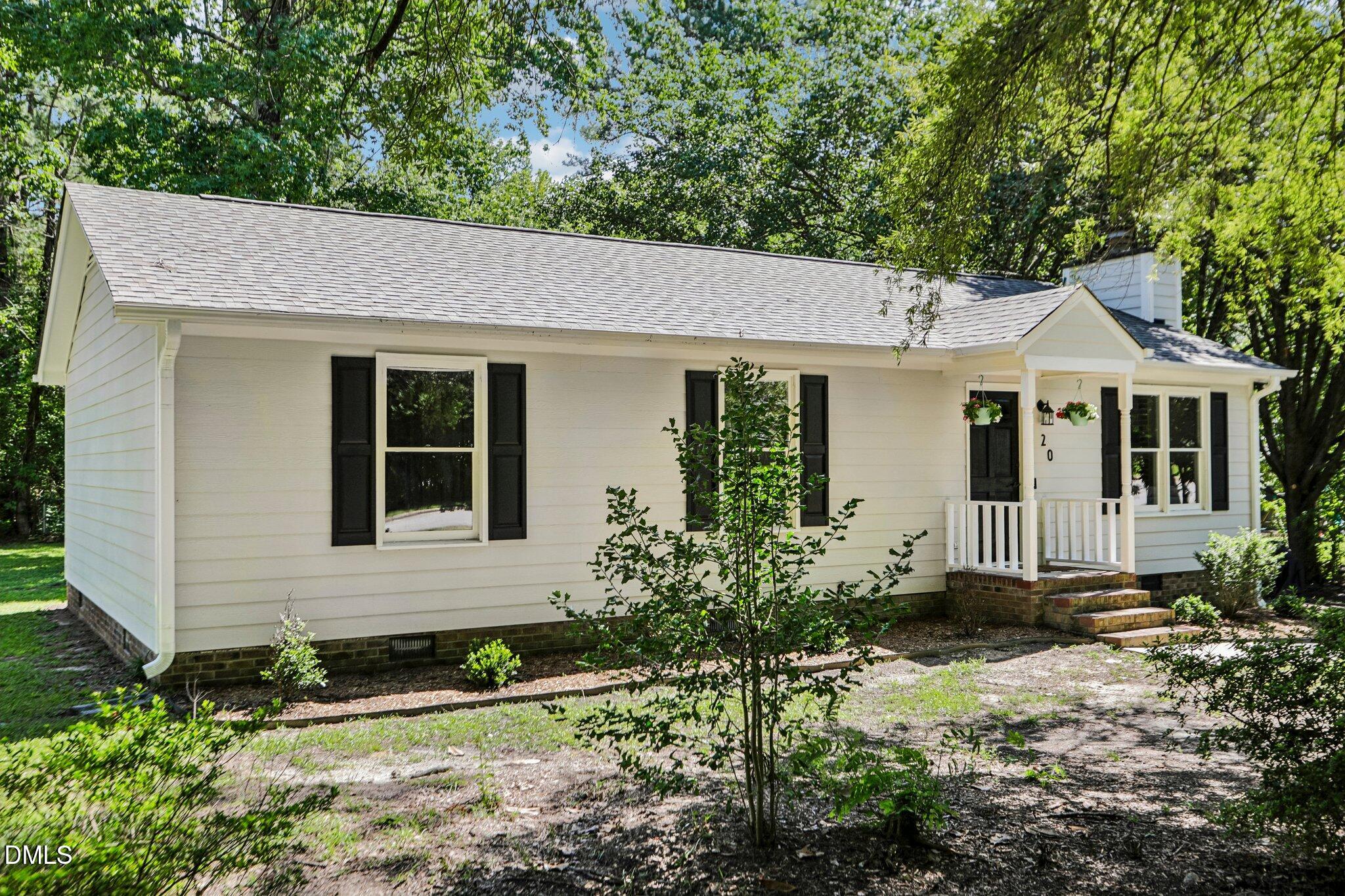 20 E Hester Court