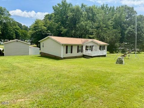 94 S Waters Edge Lane Henderson NC 27537