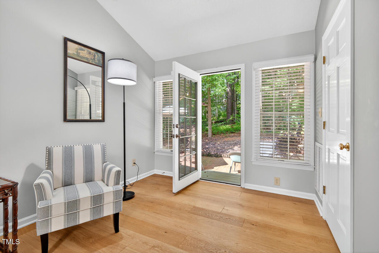 123 Weatherhill Point