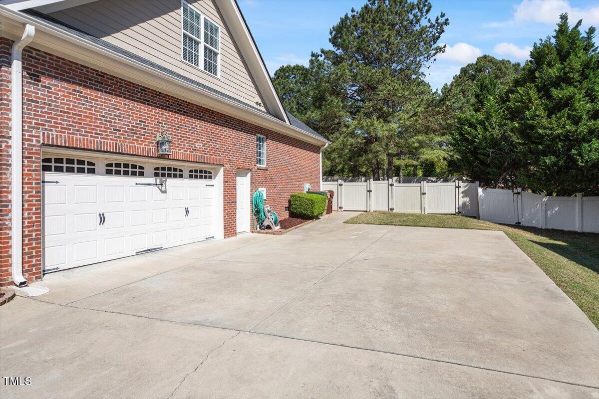 192 Crestdale Drive