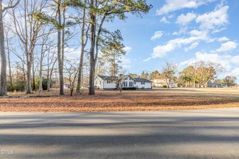200 Hermitage Lane Mount Olive NC 28365