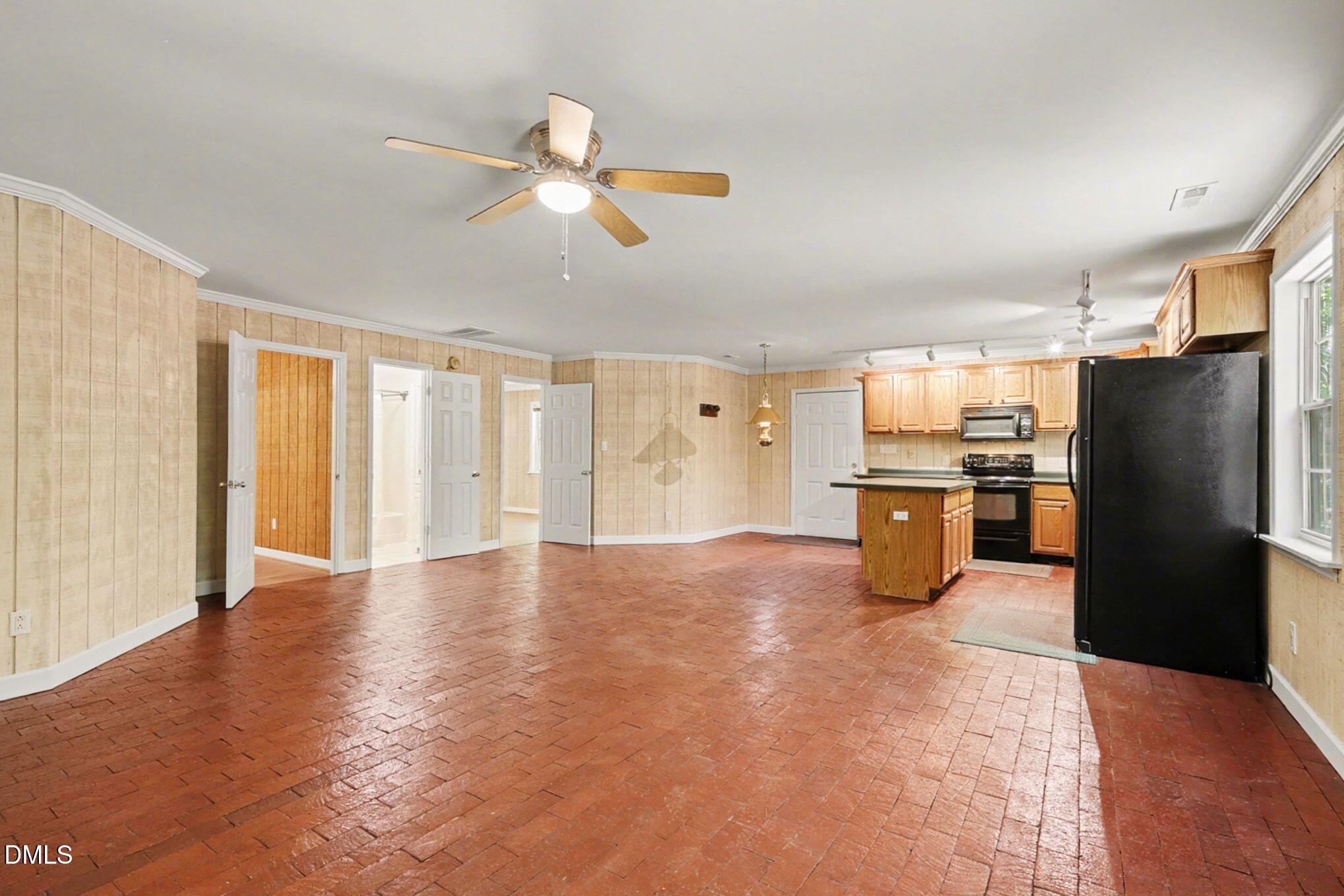 1021 Pebblebrook Drive