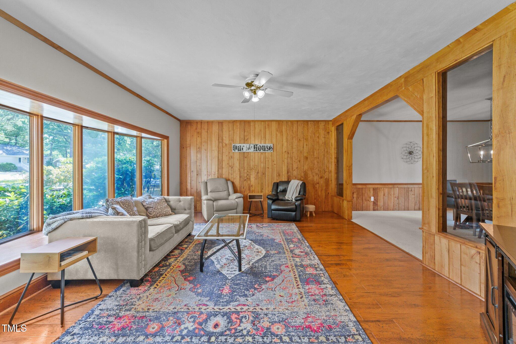 409 W Holding Street