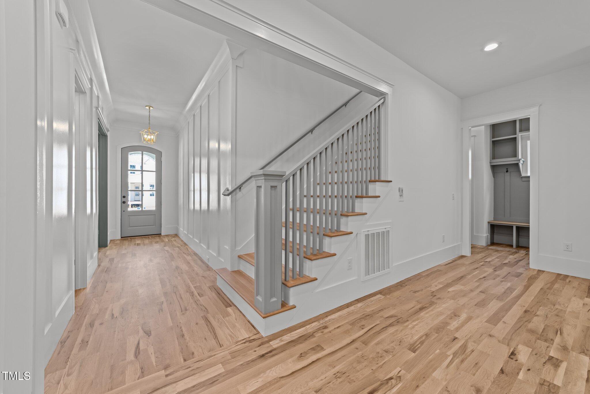 1721 Burnette Garden Path