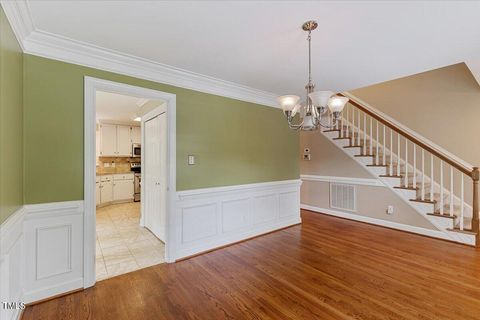 Single Family Residence in Raleigh NC 2408 Dahlgreen Road 7.jpg