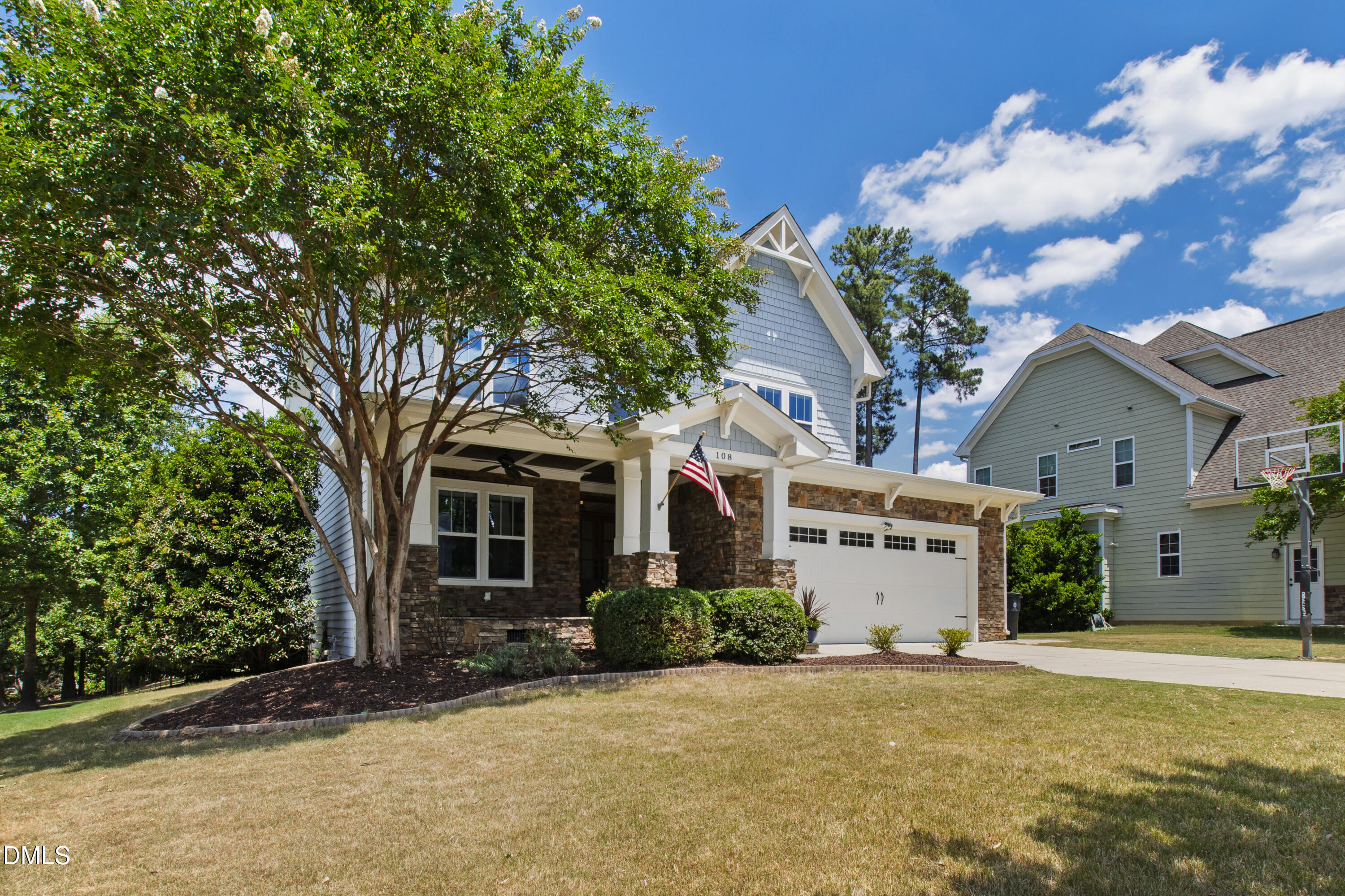 108 Roslin Way