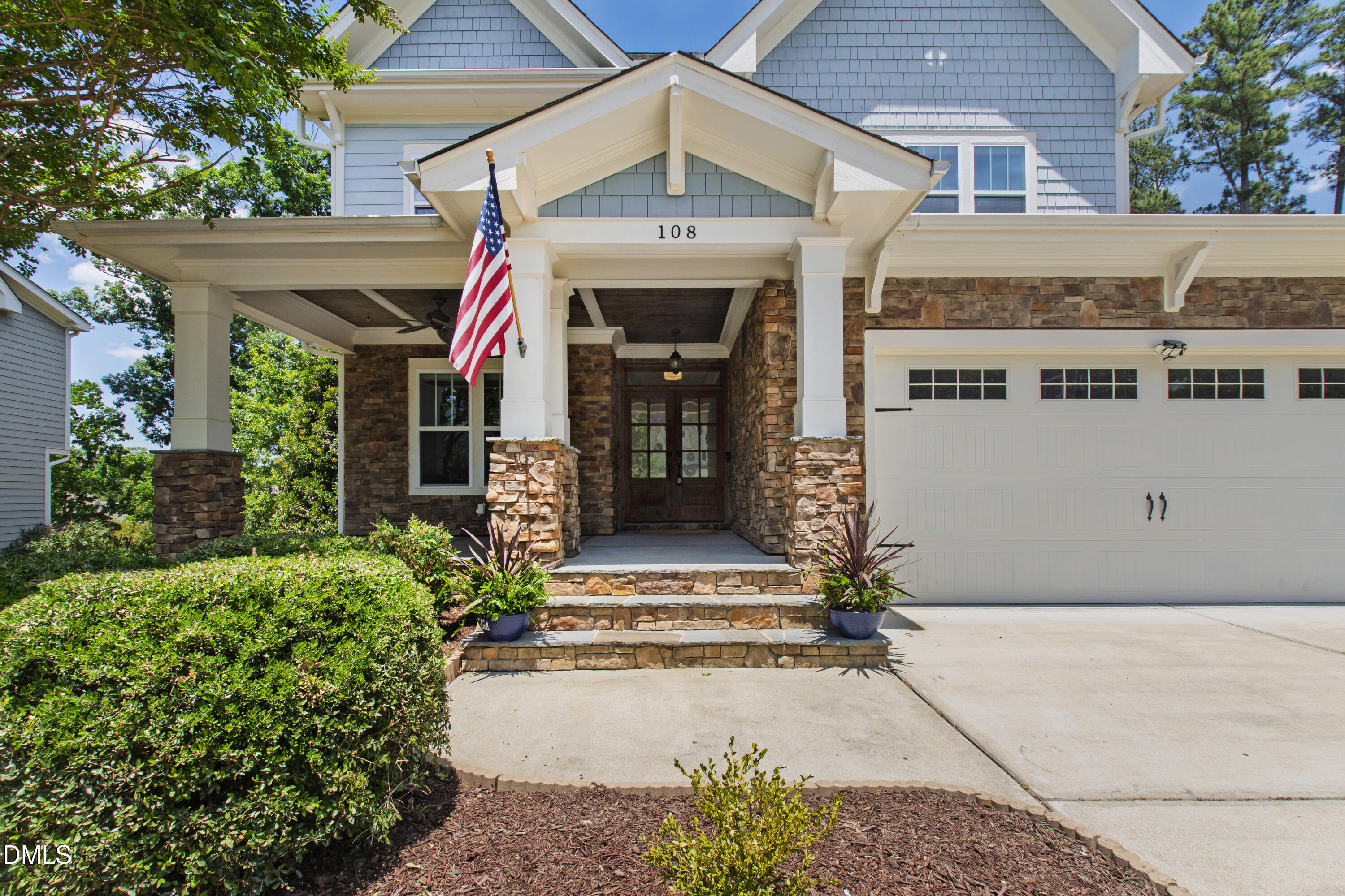 108 Roslin Way