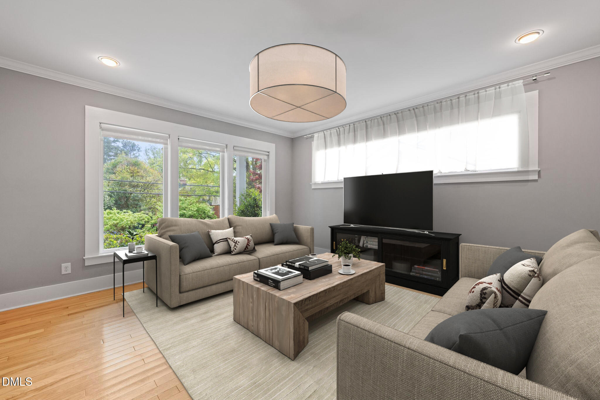 208 W Markham Avenue