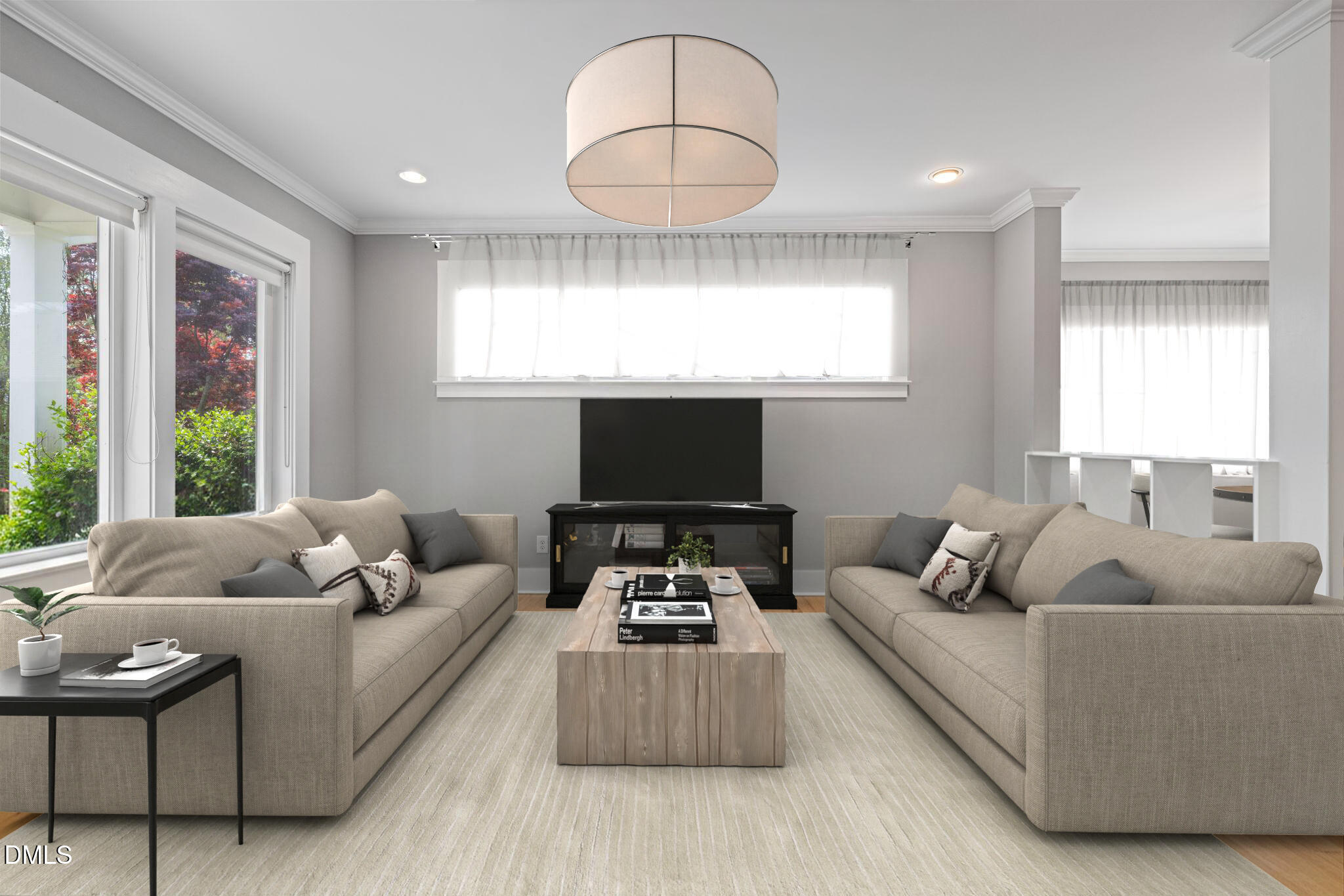 208 W Markham Avenue