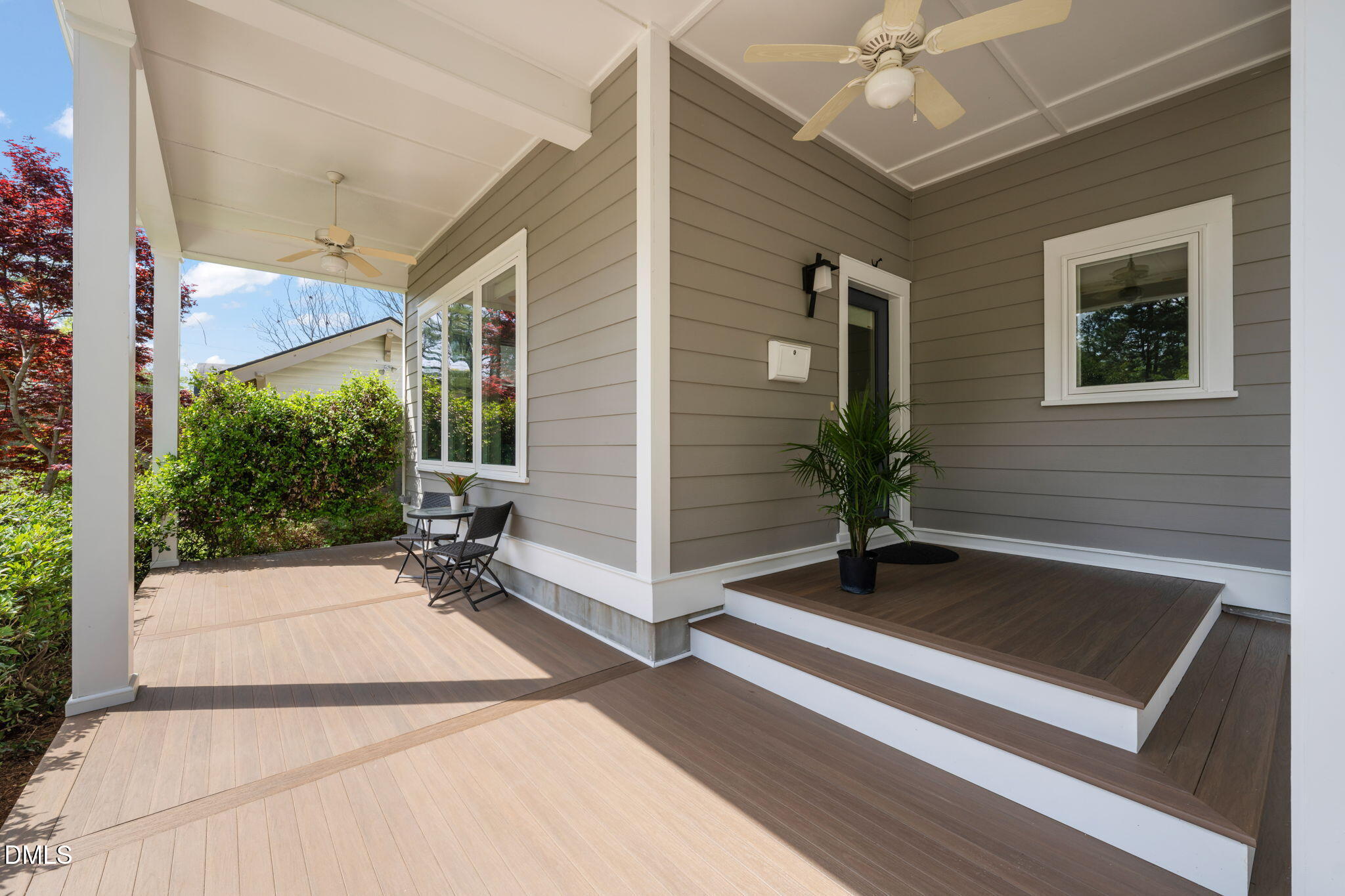 208 W Markham Avenue