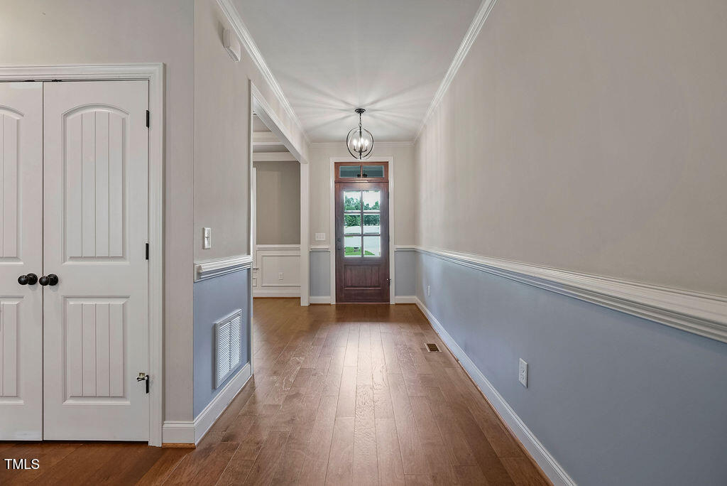 1124 Armsleigh Court