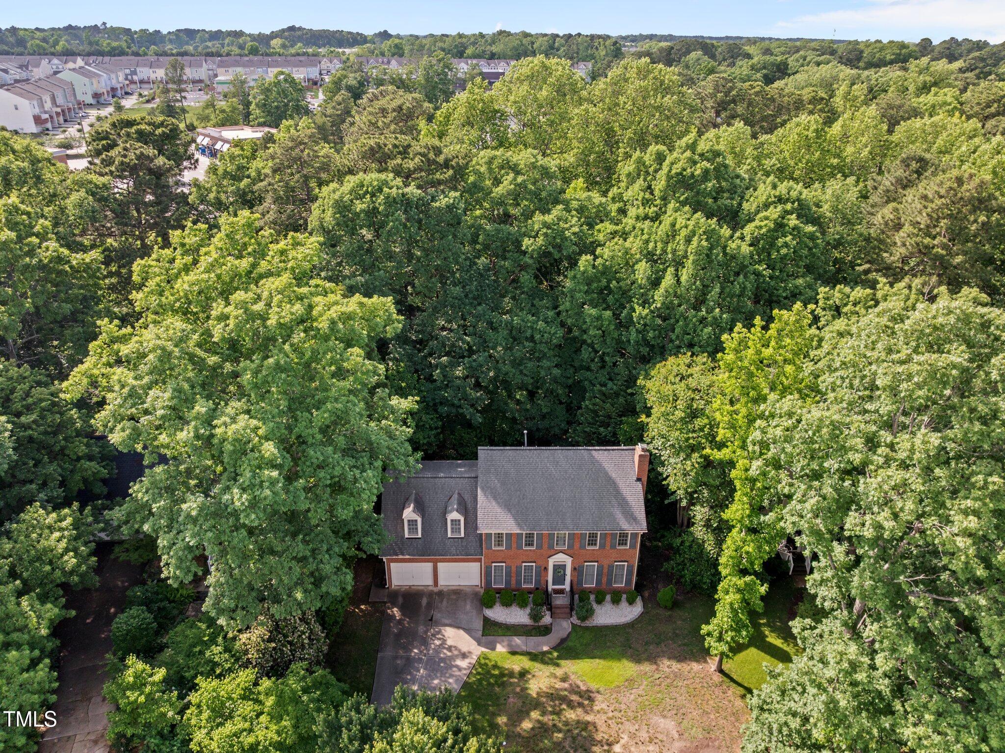 1013 New Chester Court
