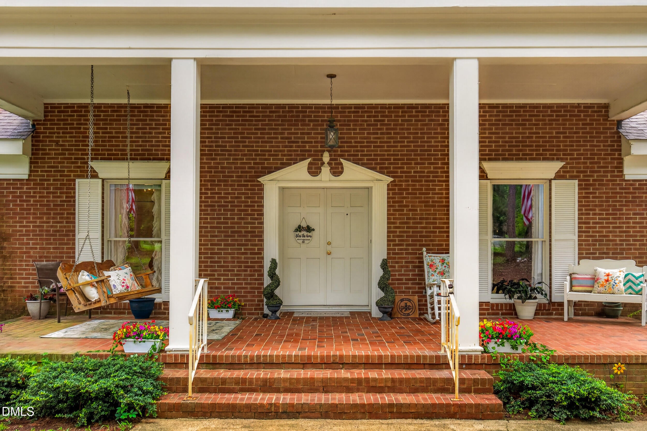 1595 North Moore Road
