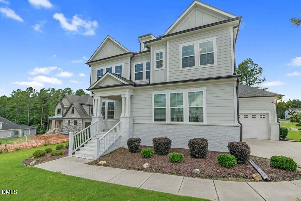 18 Cloudview Court