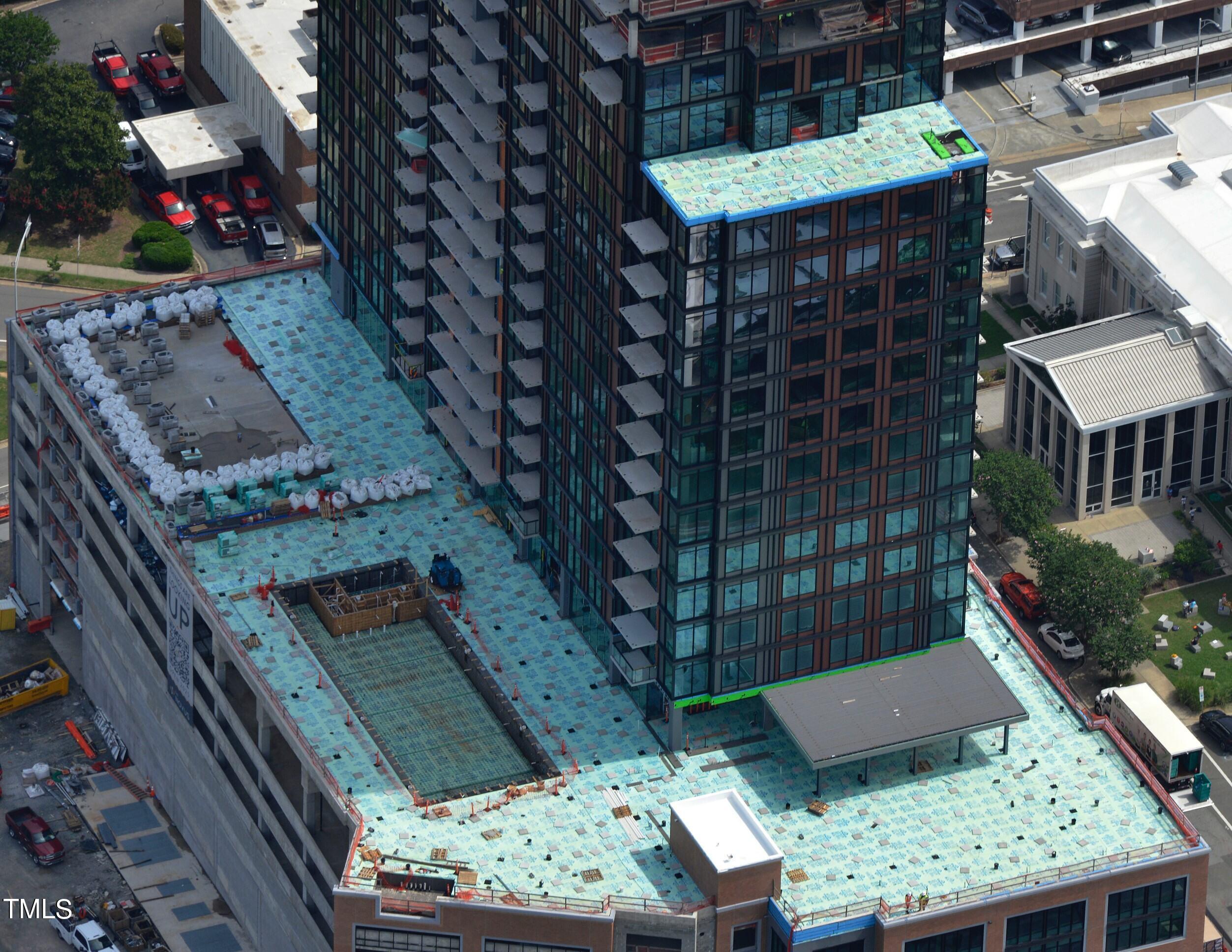 400 W Main Street 2601