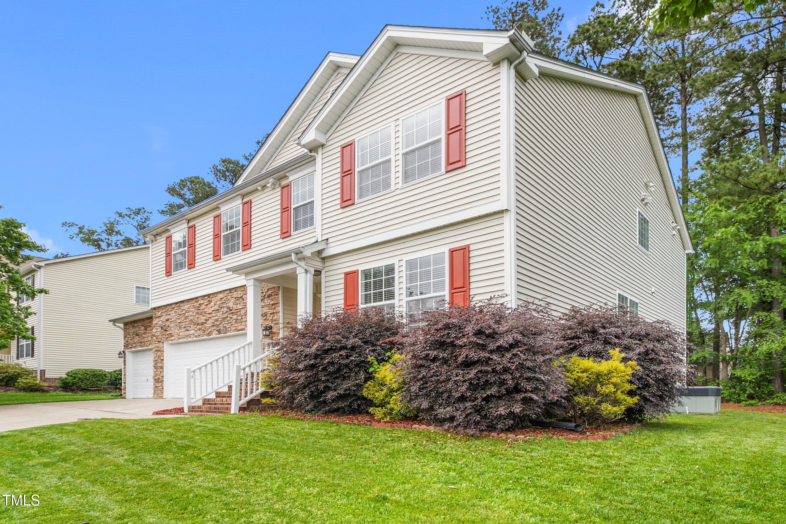 211 Whitney Lane