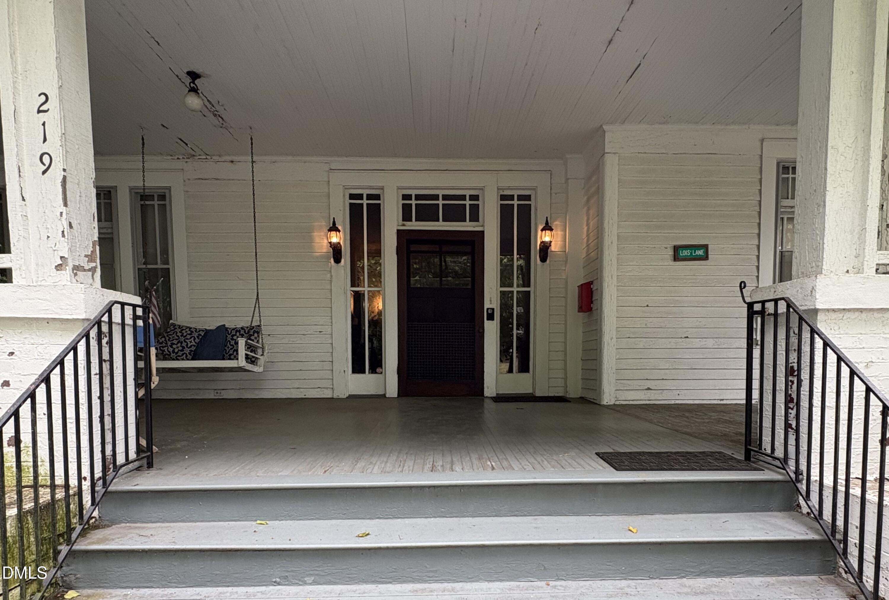 219 S Lamar Street