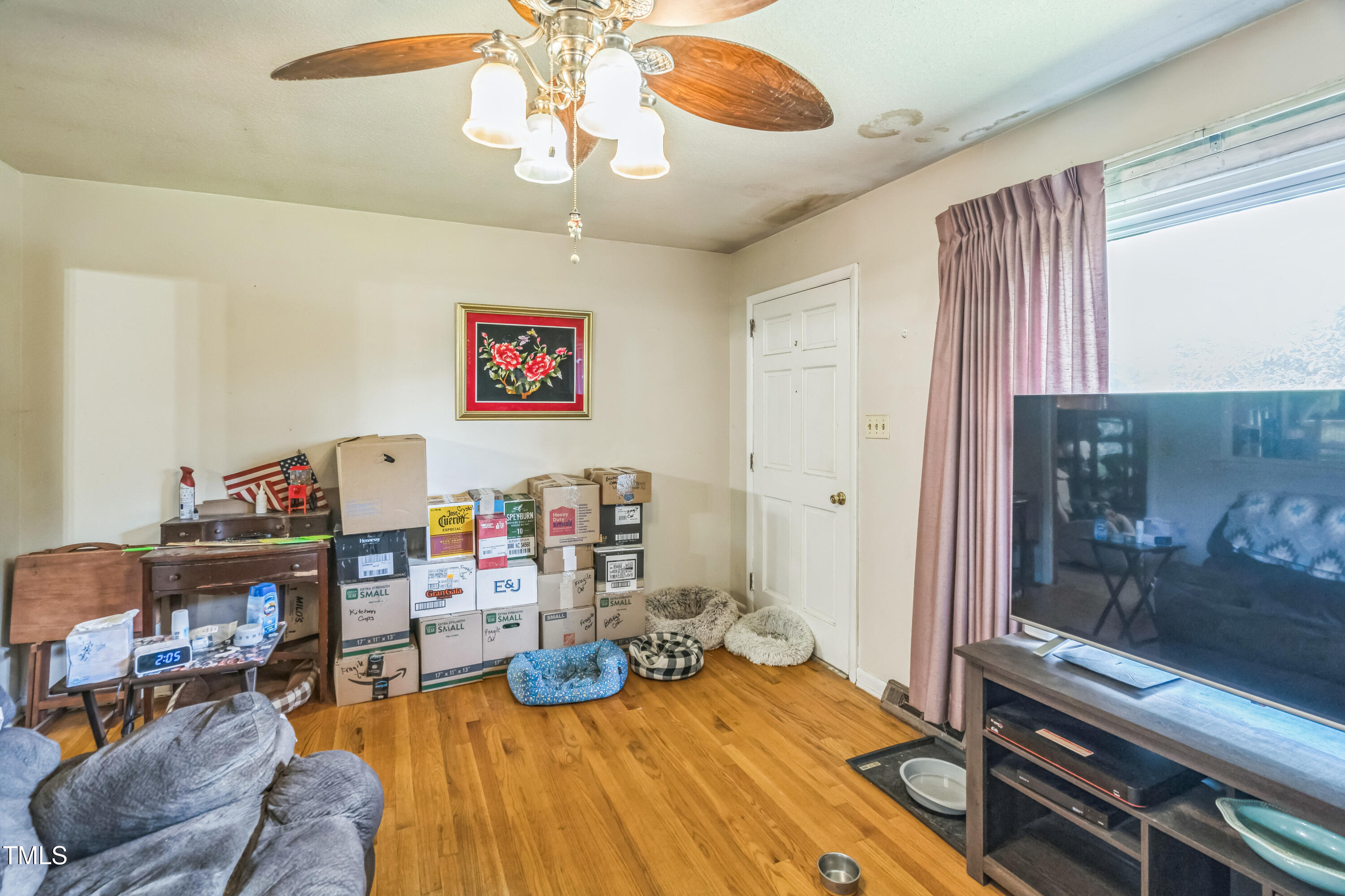 5716 Spring Road