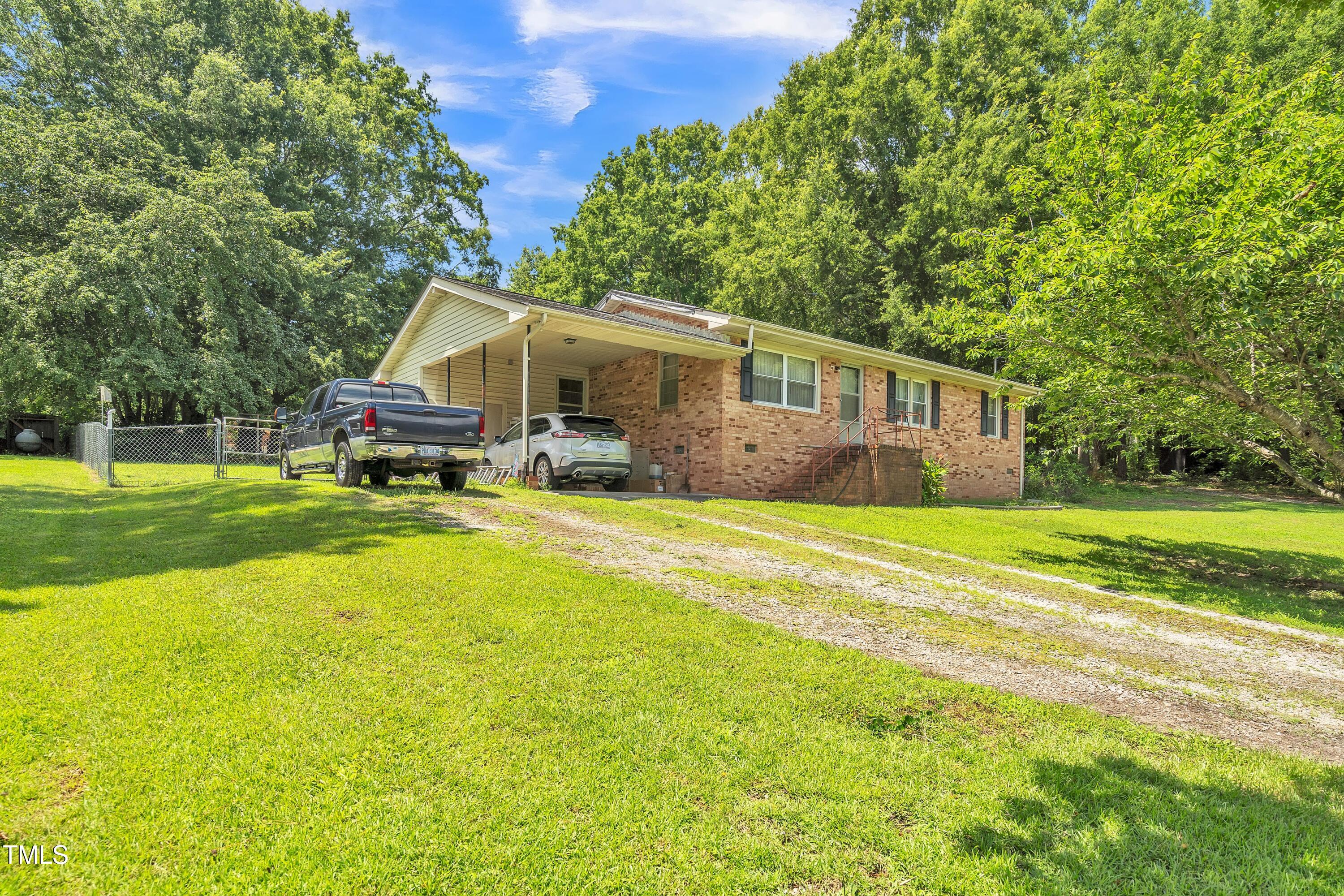 5716 Spring Road