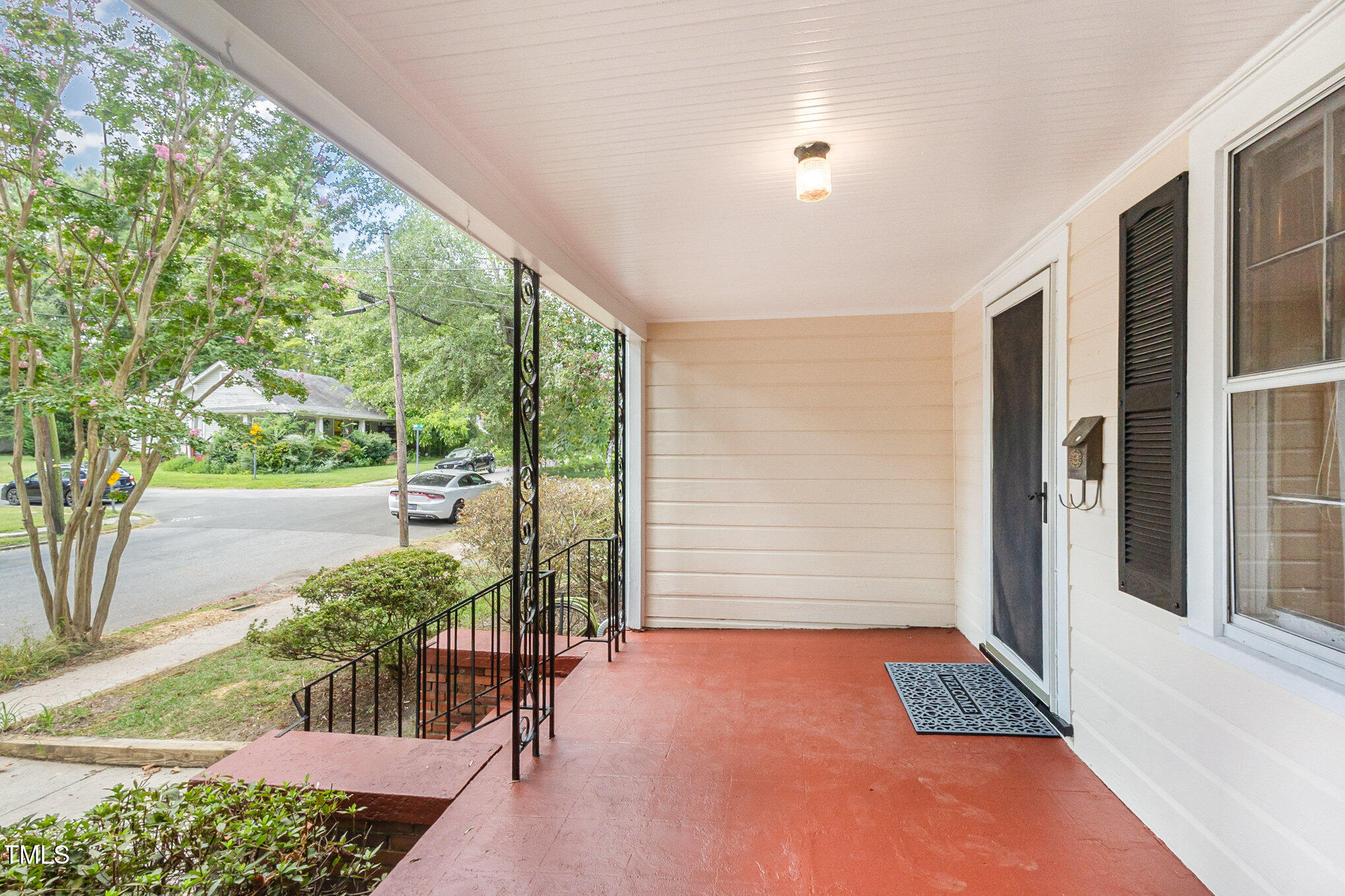 2012 Englewood Avenue