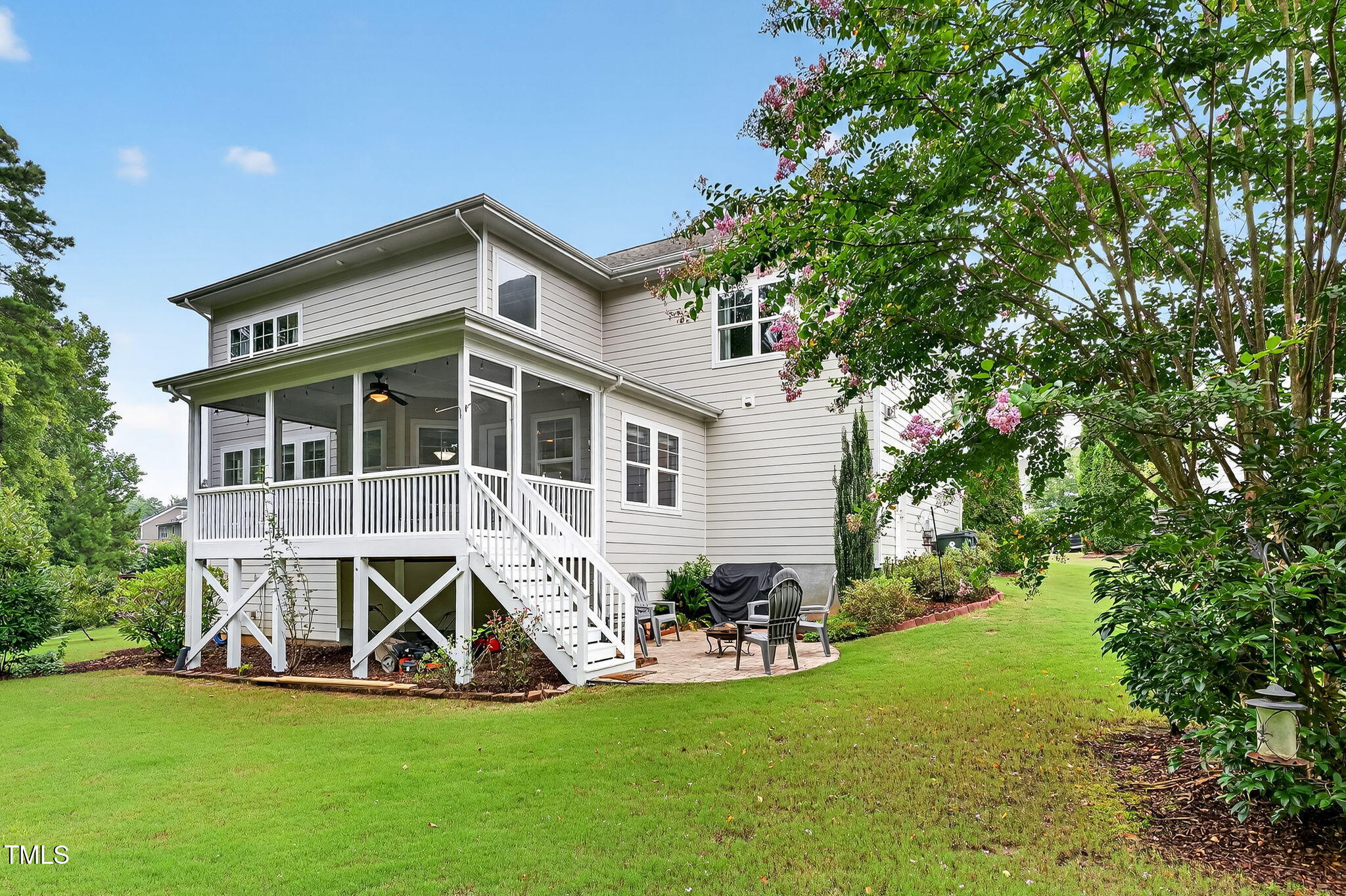 821 Ancient Oaks Drive