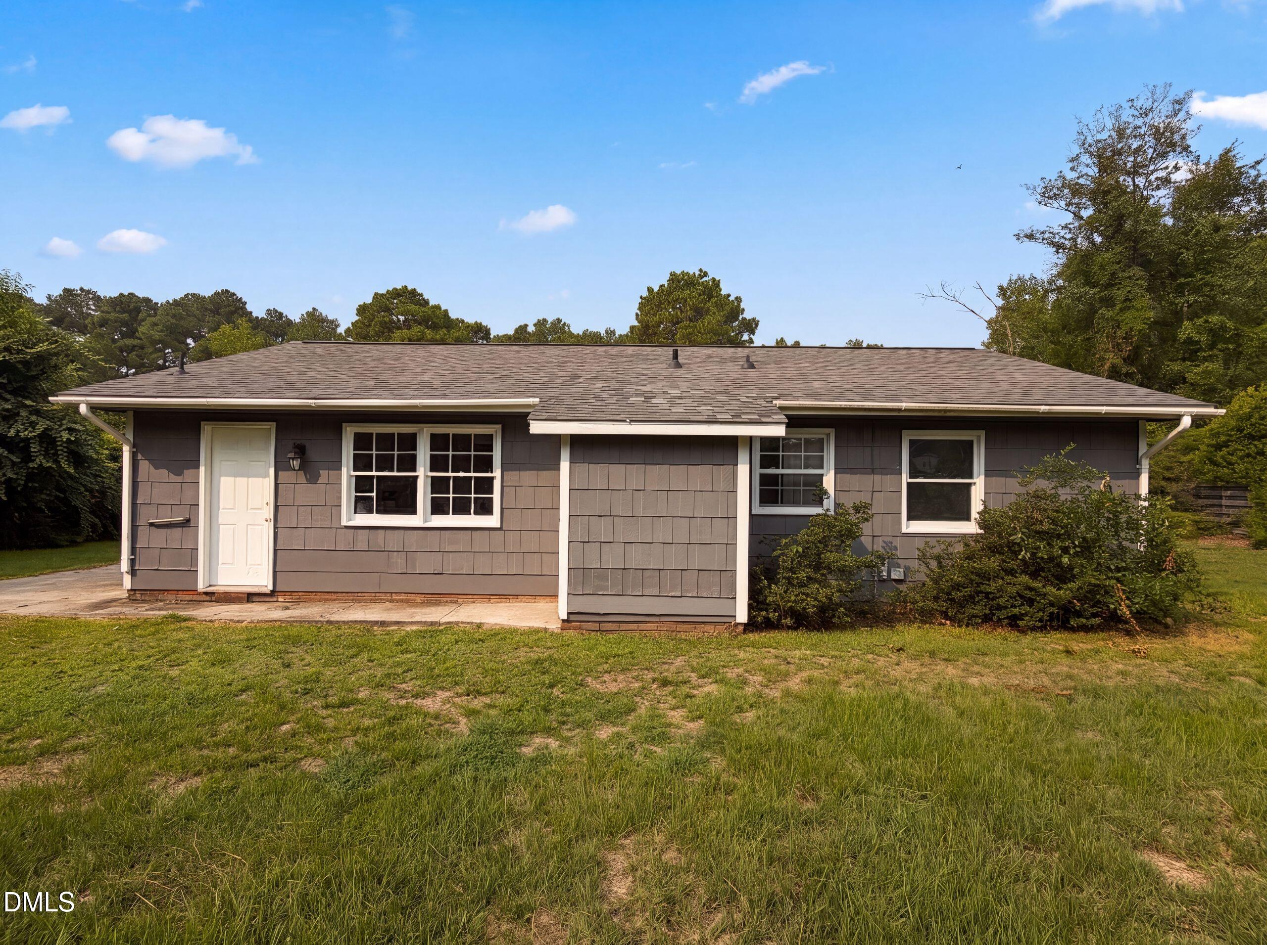 6616 Amanda Circle