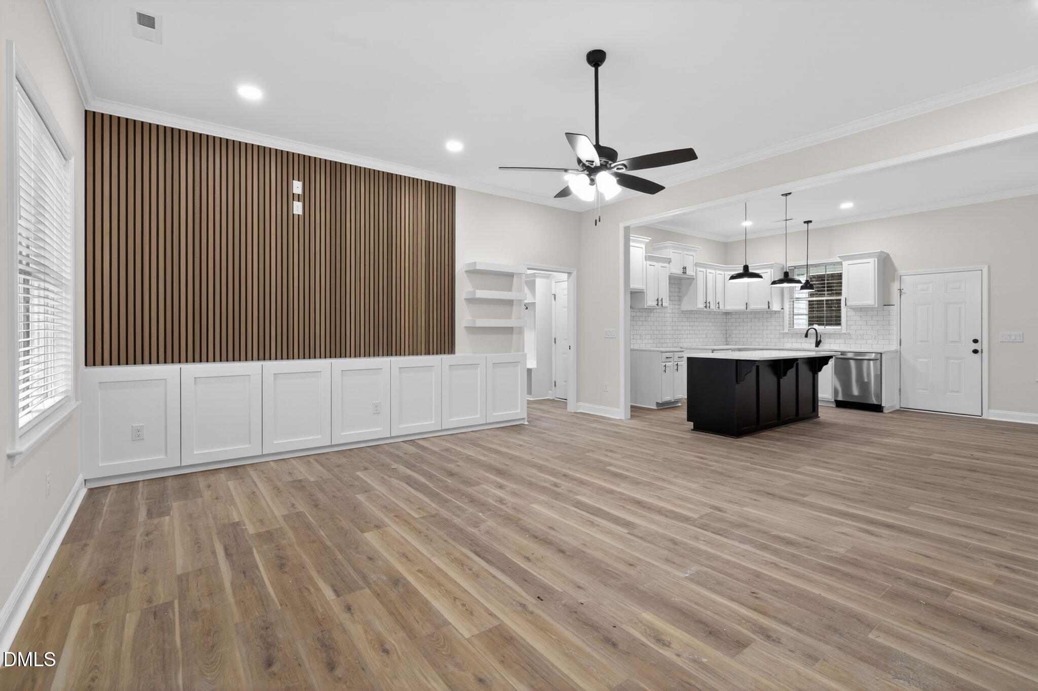 2126 Fieldcrest Road E